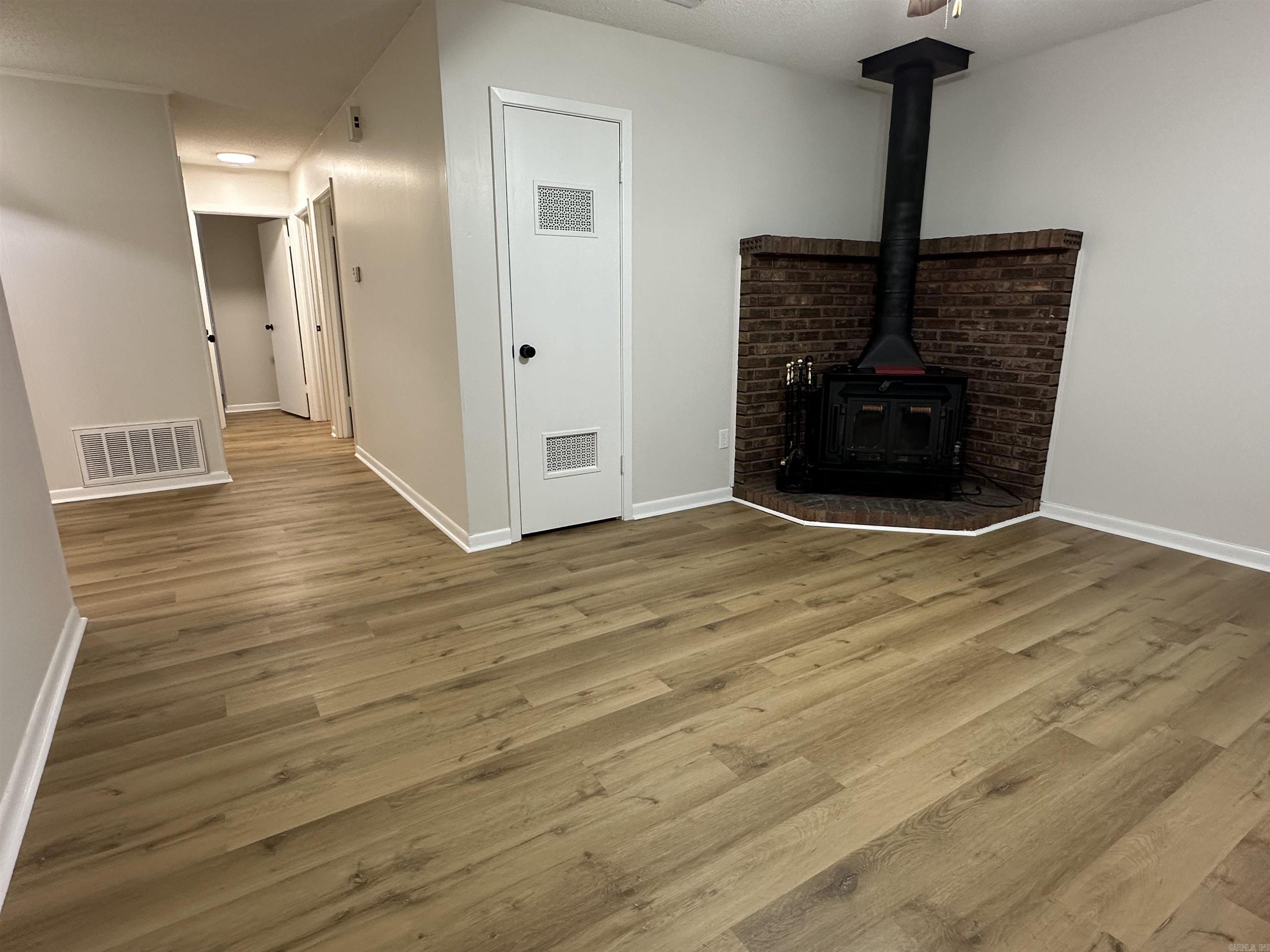 Original Town of Bryant - Residential Lease