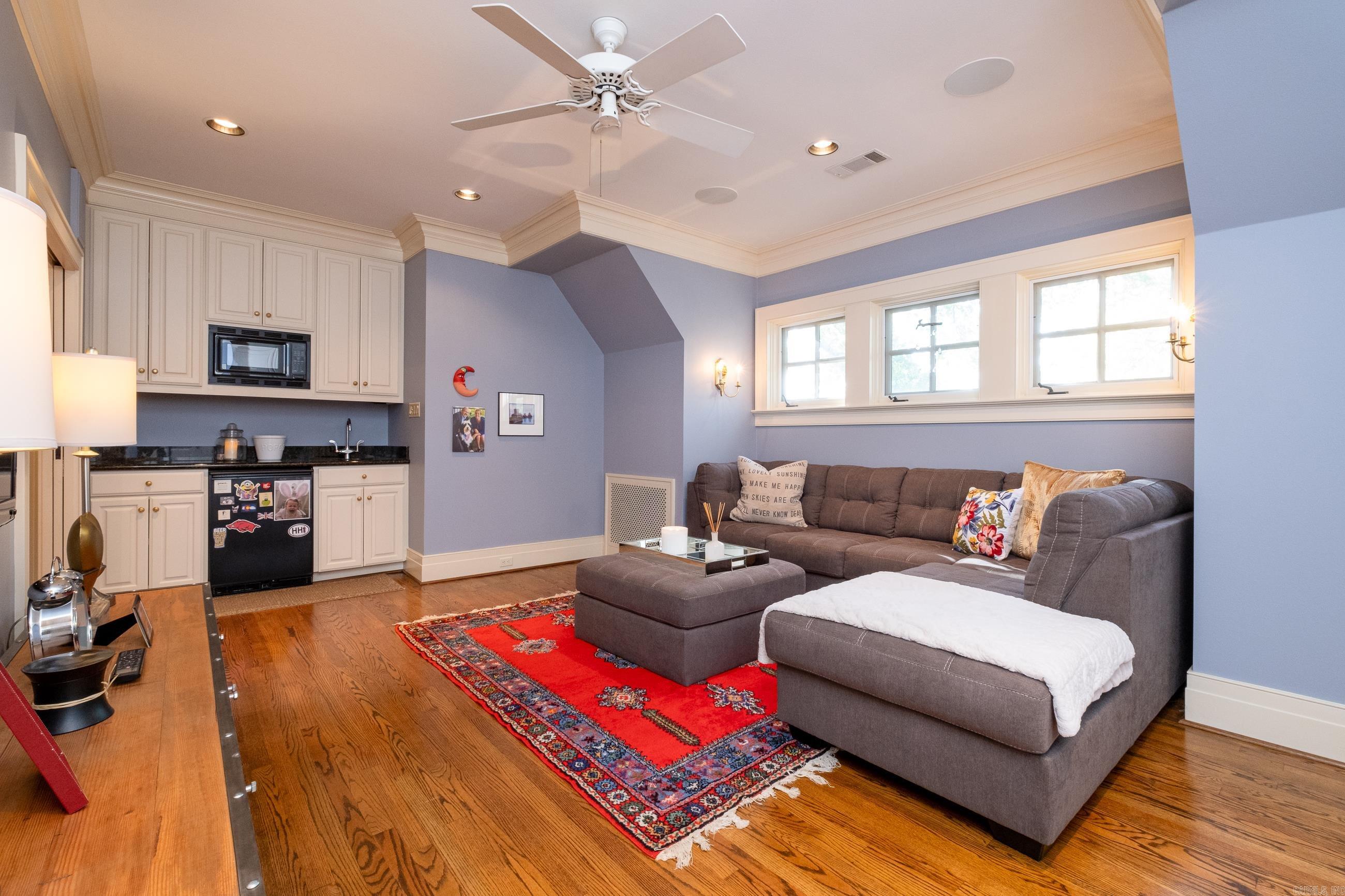 Newtons - Residential