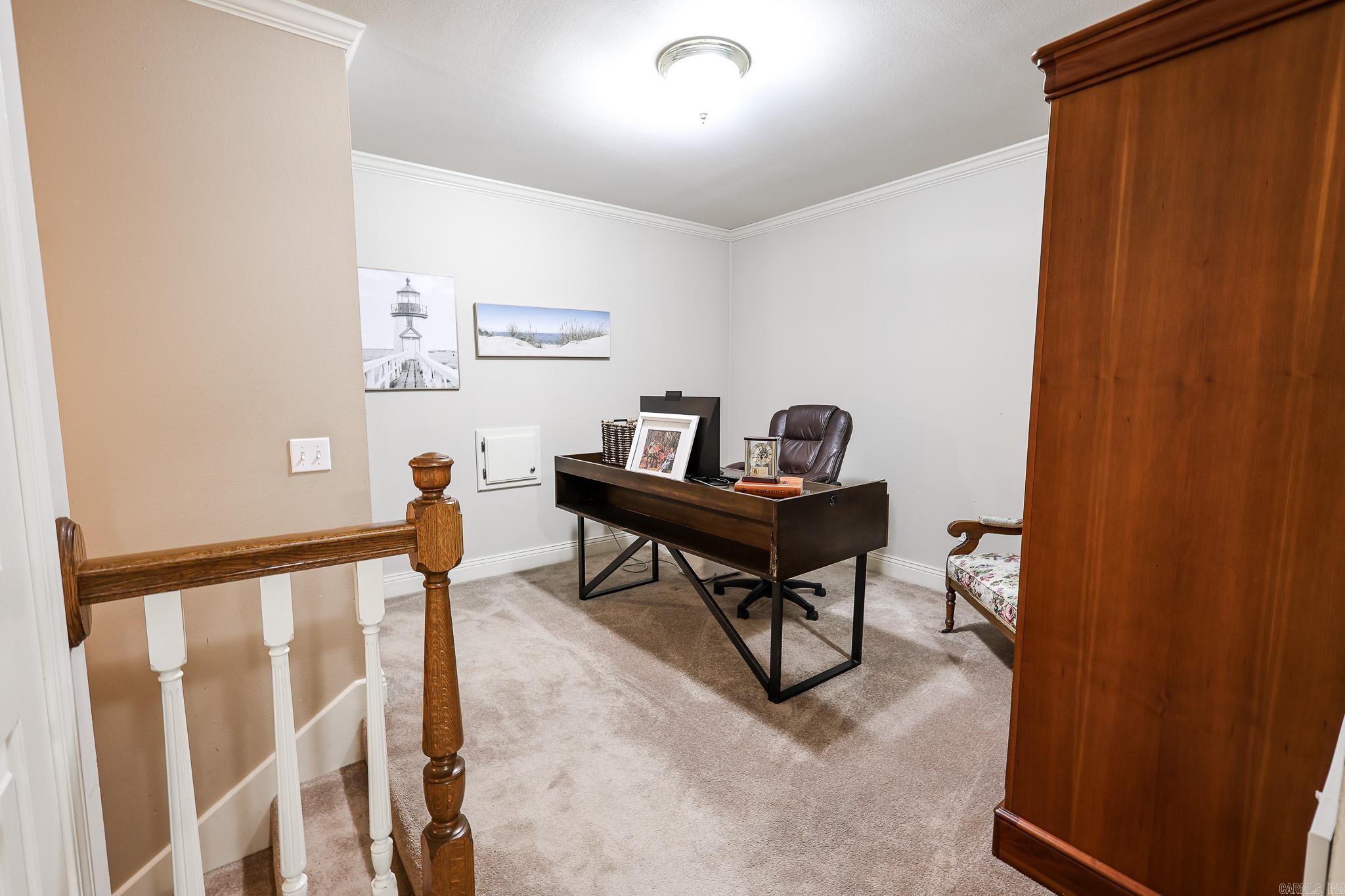 COUNTRY CLUB ESTATES - Residential