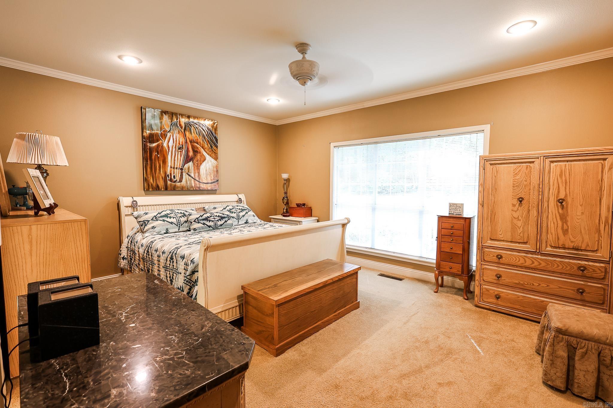 COUNTRY CLUB ESTATES - Residential