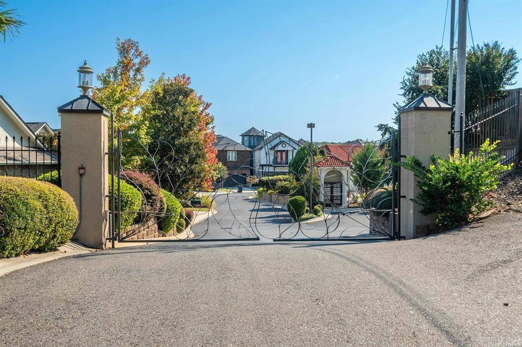 Paradise Lake Village - Residential