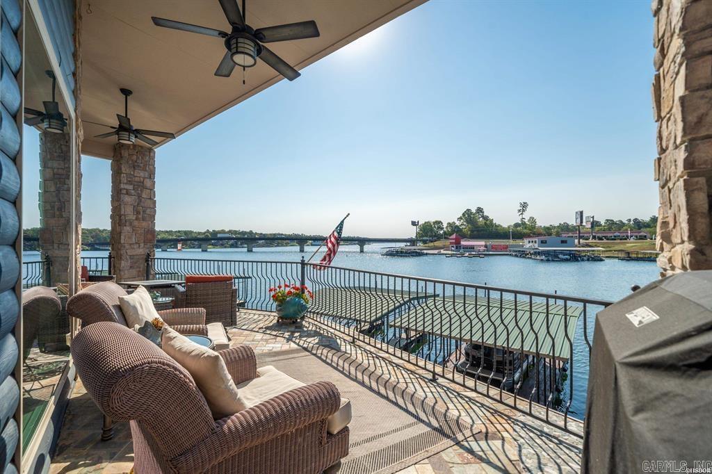 Paradise Lake Village - Residential