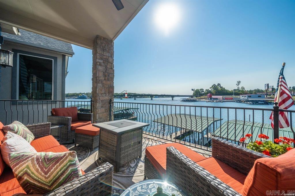 Paradise Lake Village - Residential