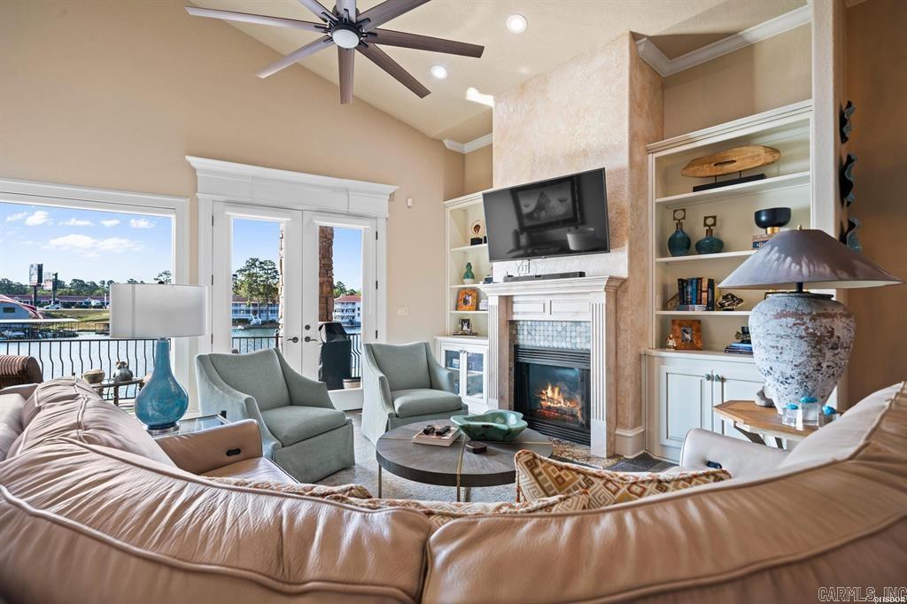 Paradise Lake Village - Residential