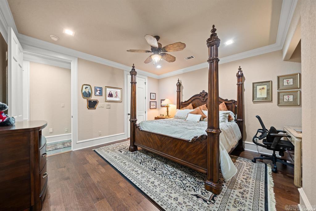 Paradise Lake Village - Residential