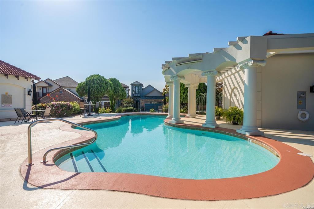 Paradise Lake Village - Residential