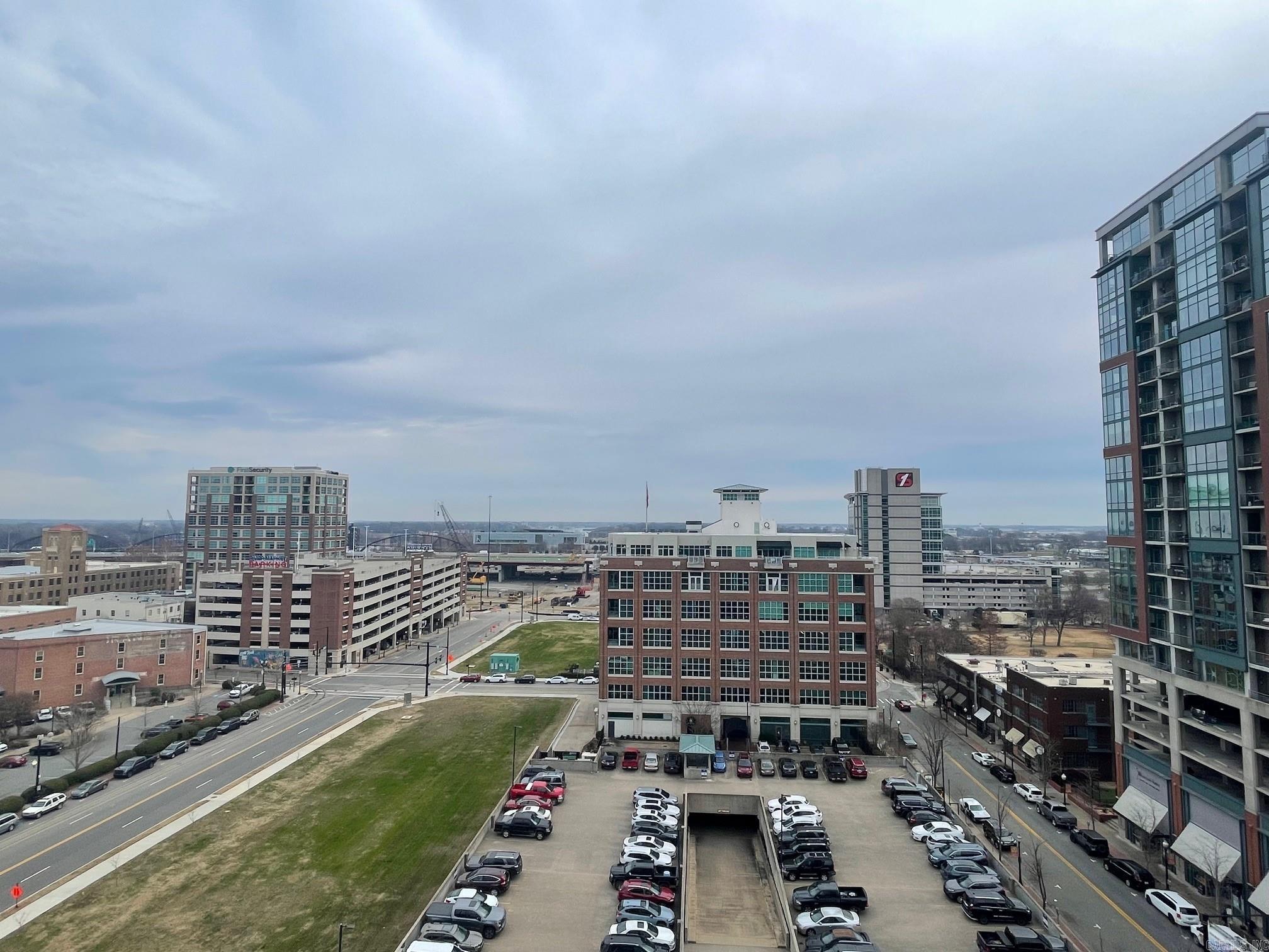 300 THIRD HPR - Residential