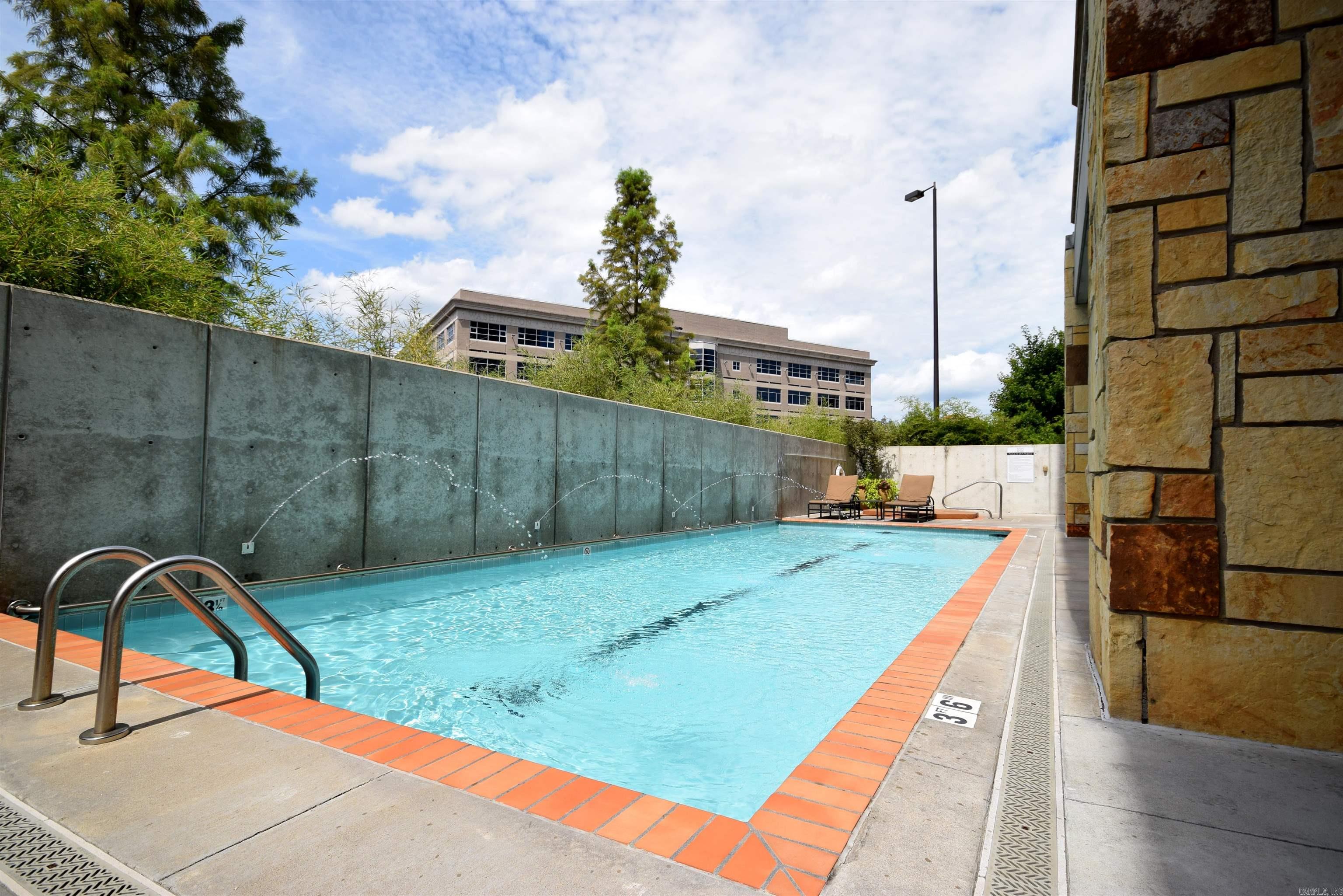 300 THIRD HPR - Residential