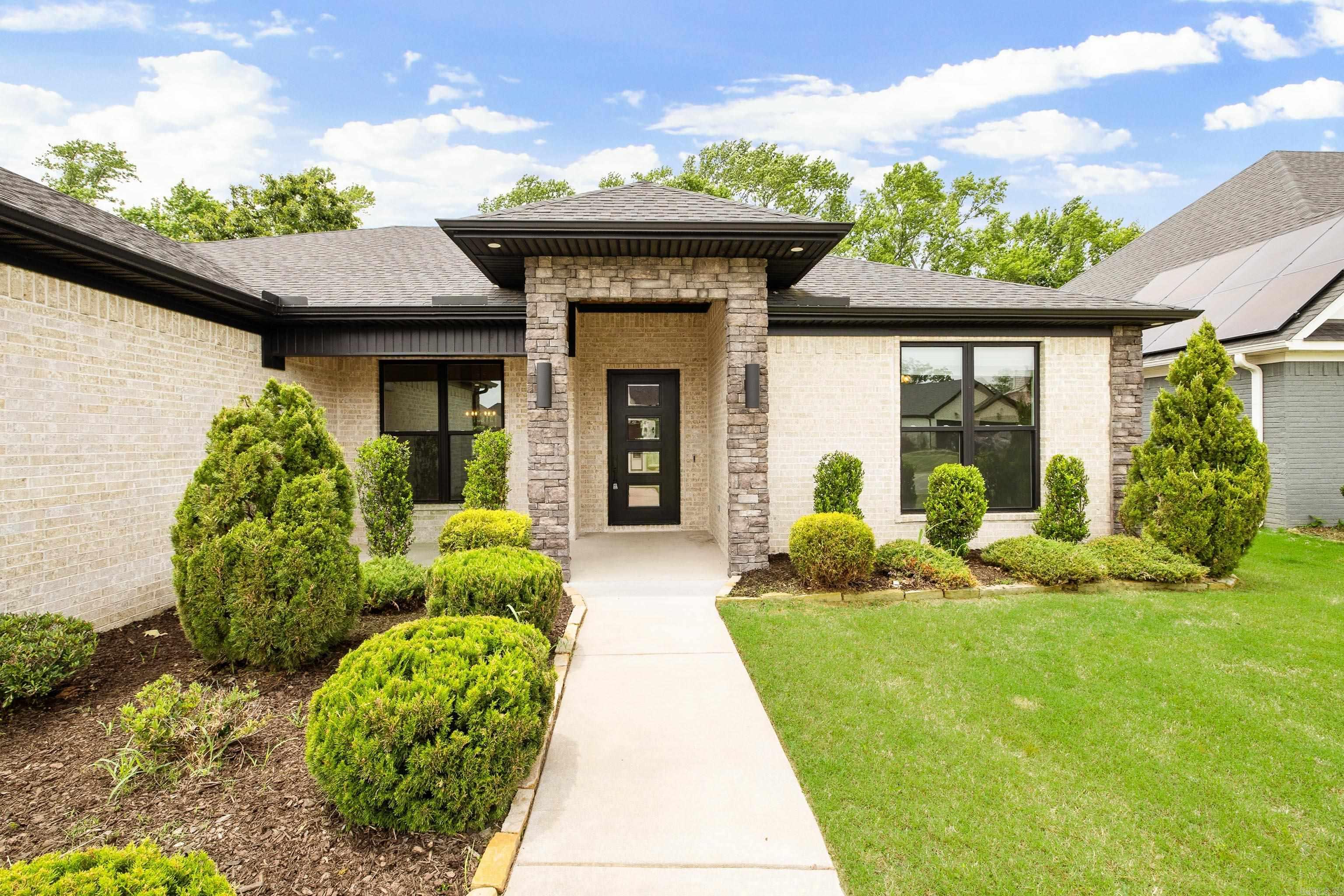 THE WOODS OF HURRICANE LAKE ESTA - Residential