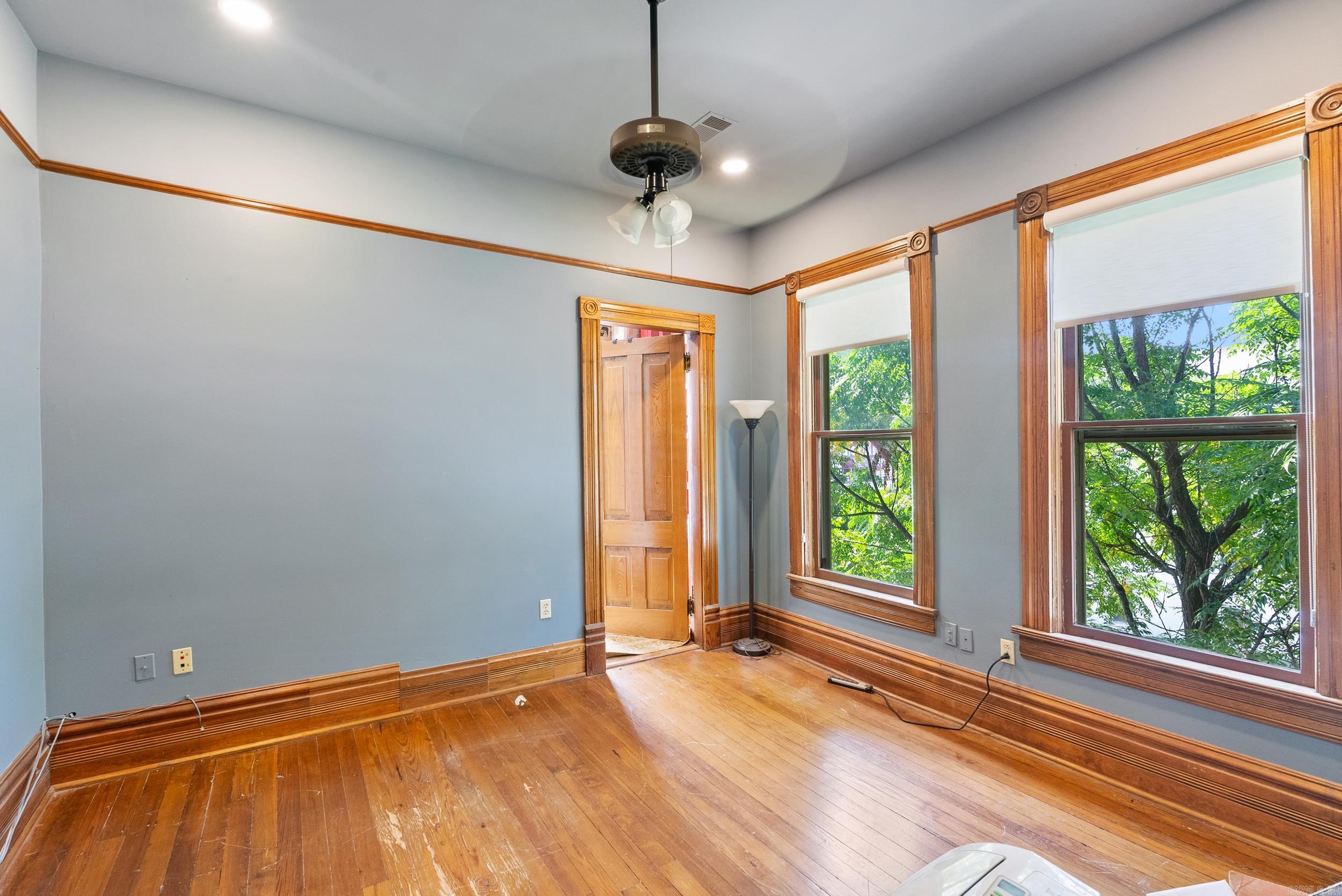 CITY OF LR L10 - Residential