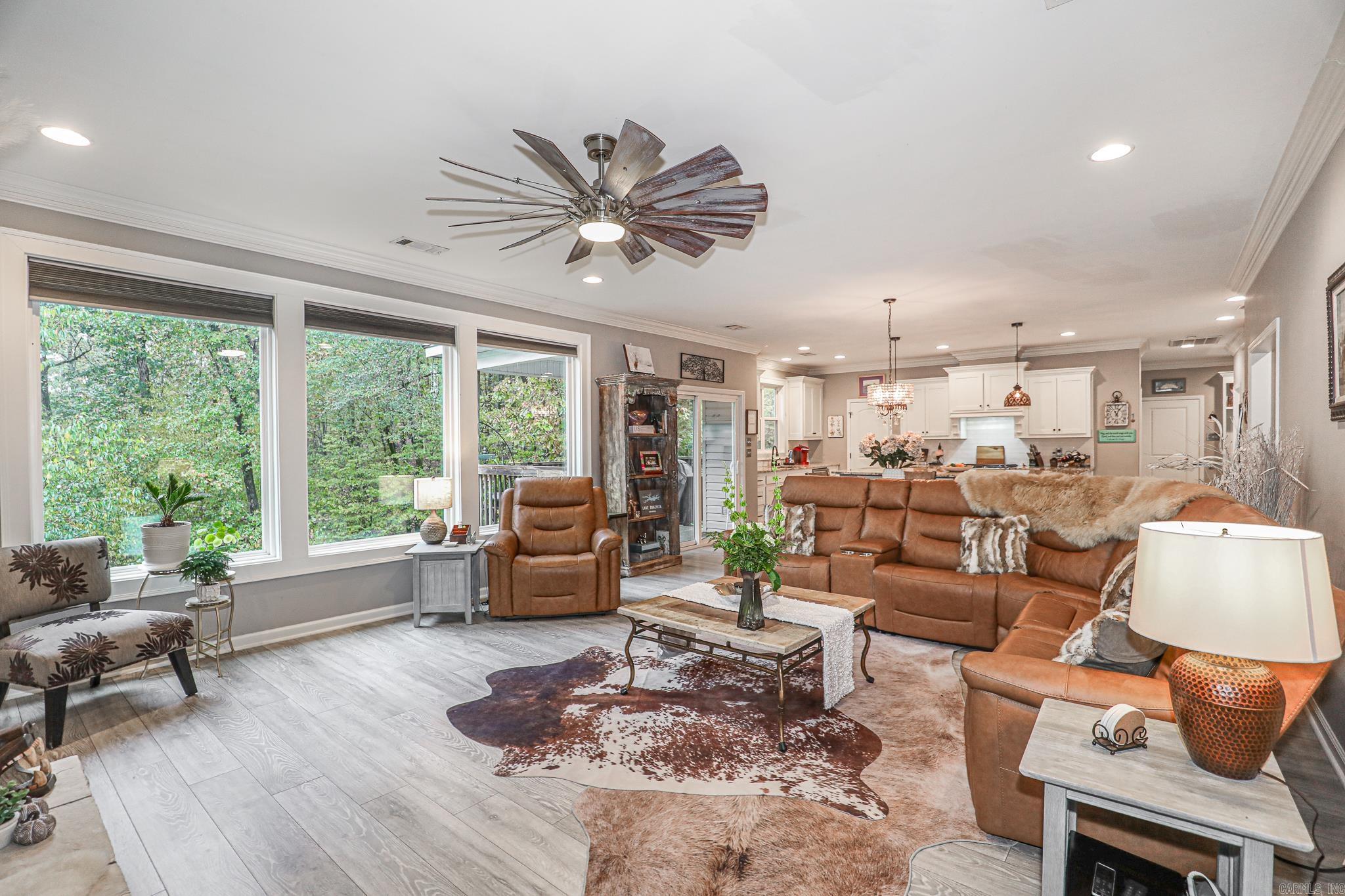 DIAMOND RIDGE ESTATES - Residential