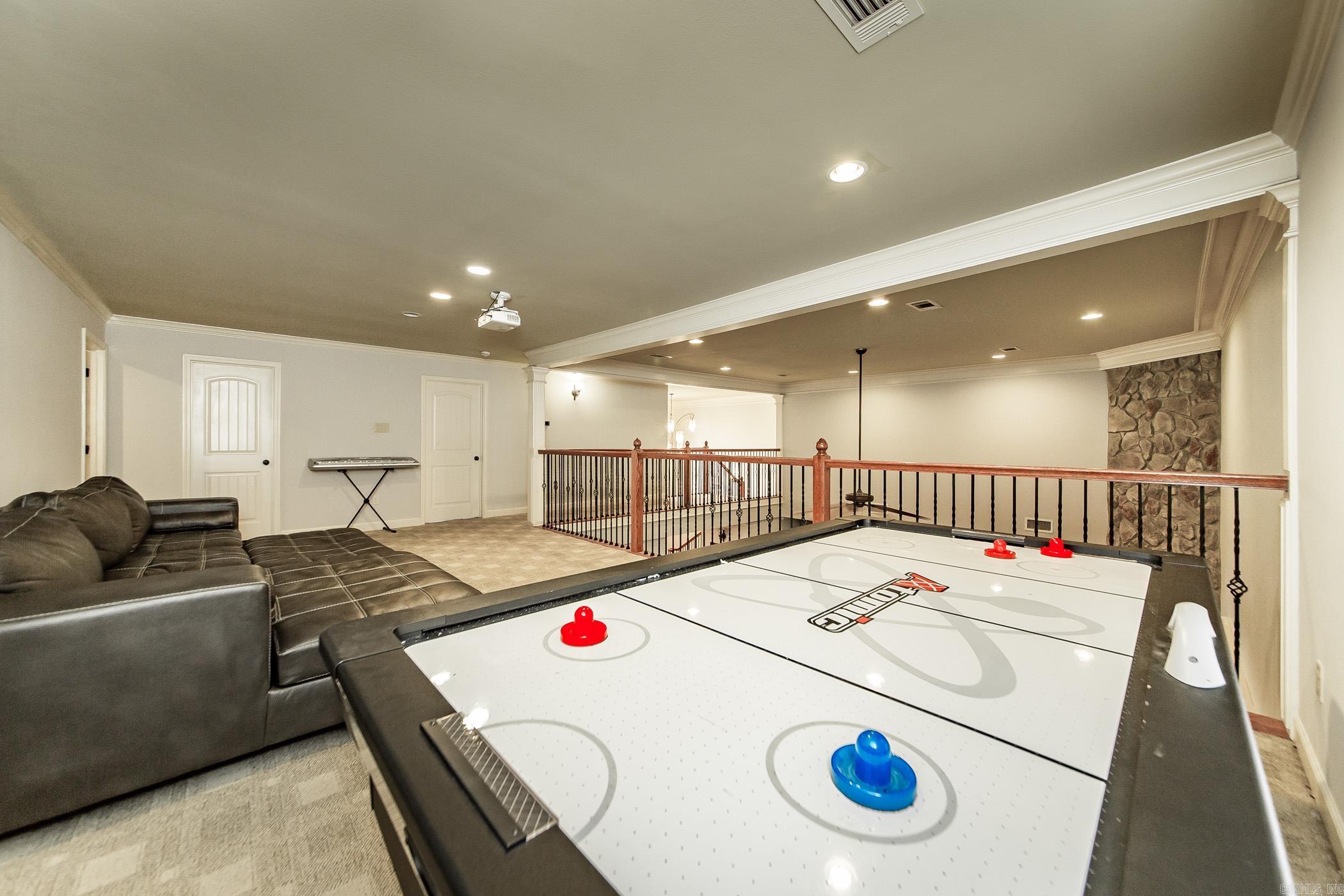 MILLERS CROSSING - Residential