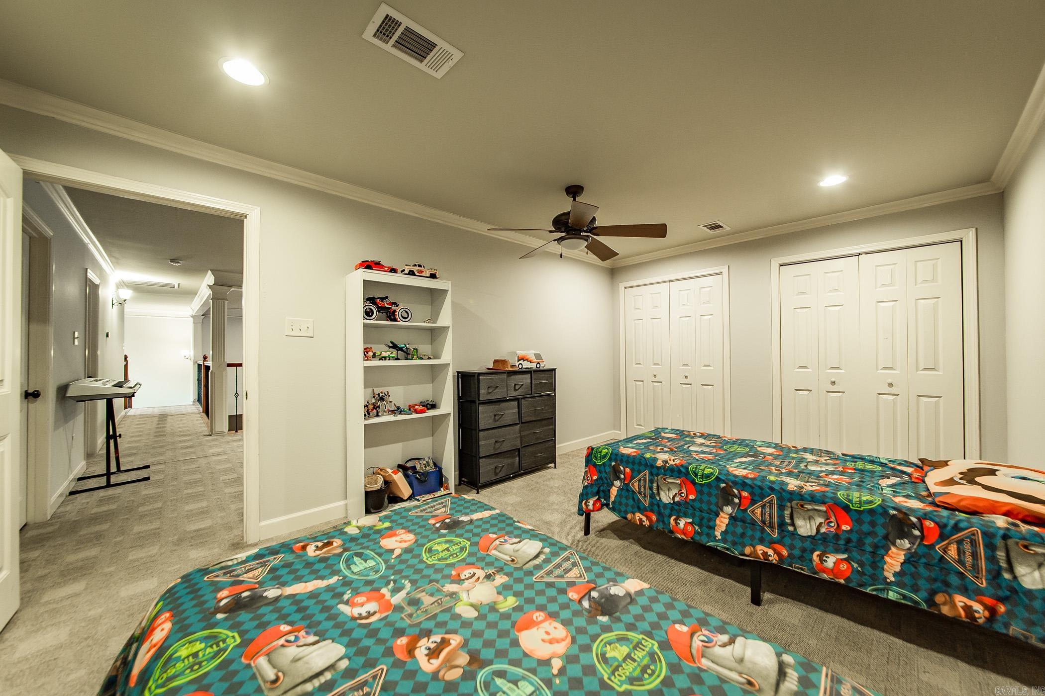 MILLERS CROSSING - Residential