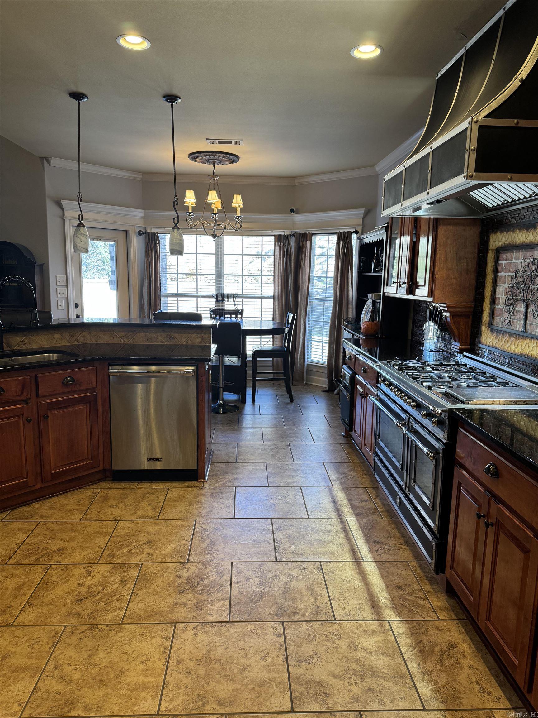 MILLERS CROSSING - Residential