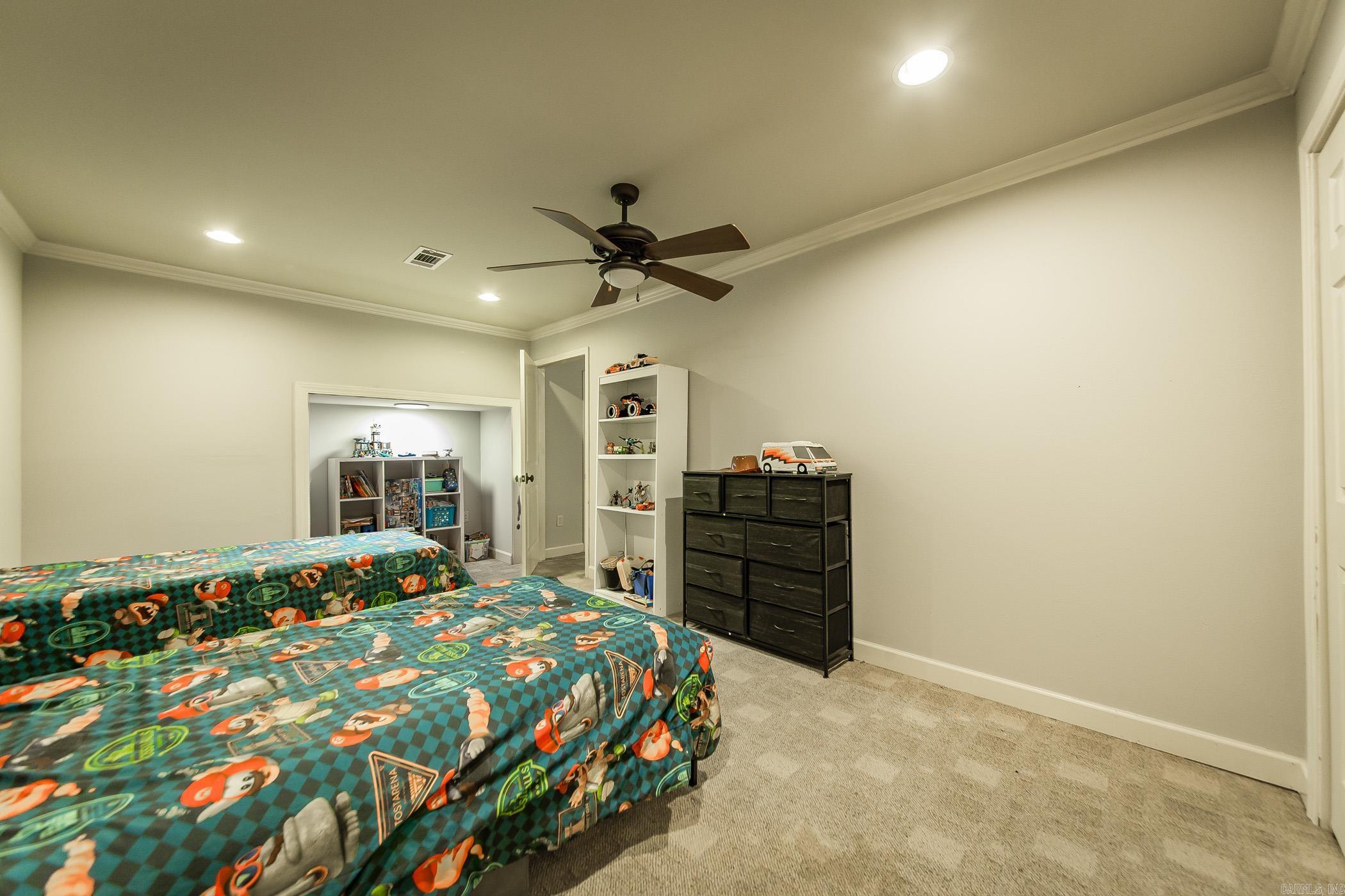 MILLERS CROSSING - Residential