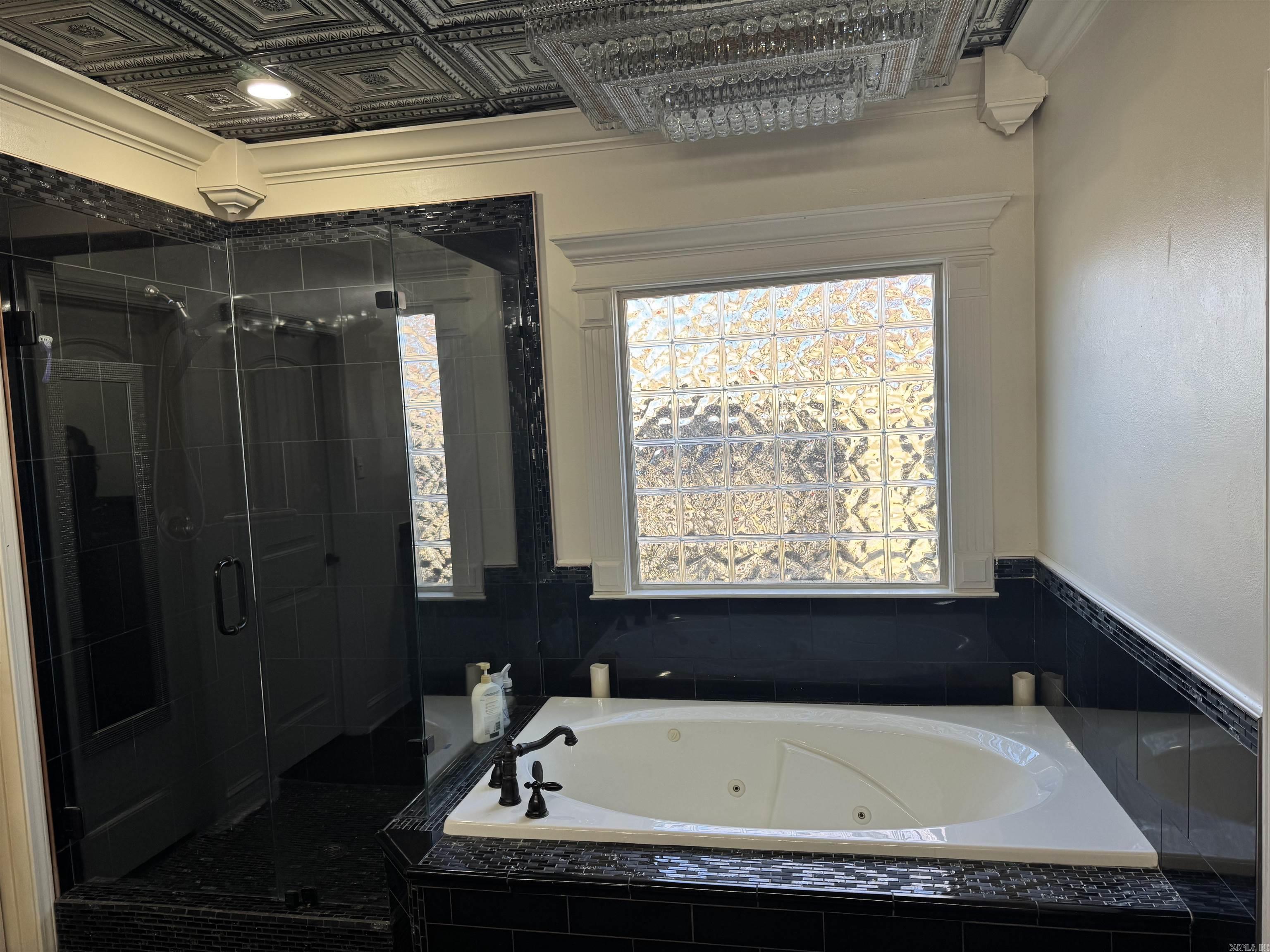 MILLERS CROSSING - Residential