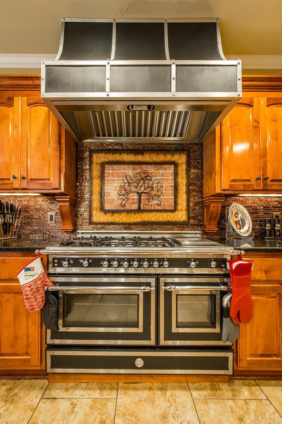 MILLERS CROSSING - Residential