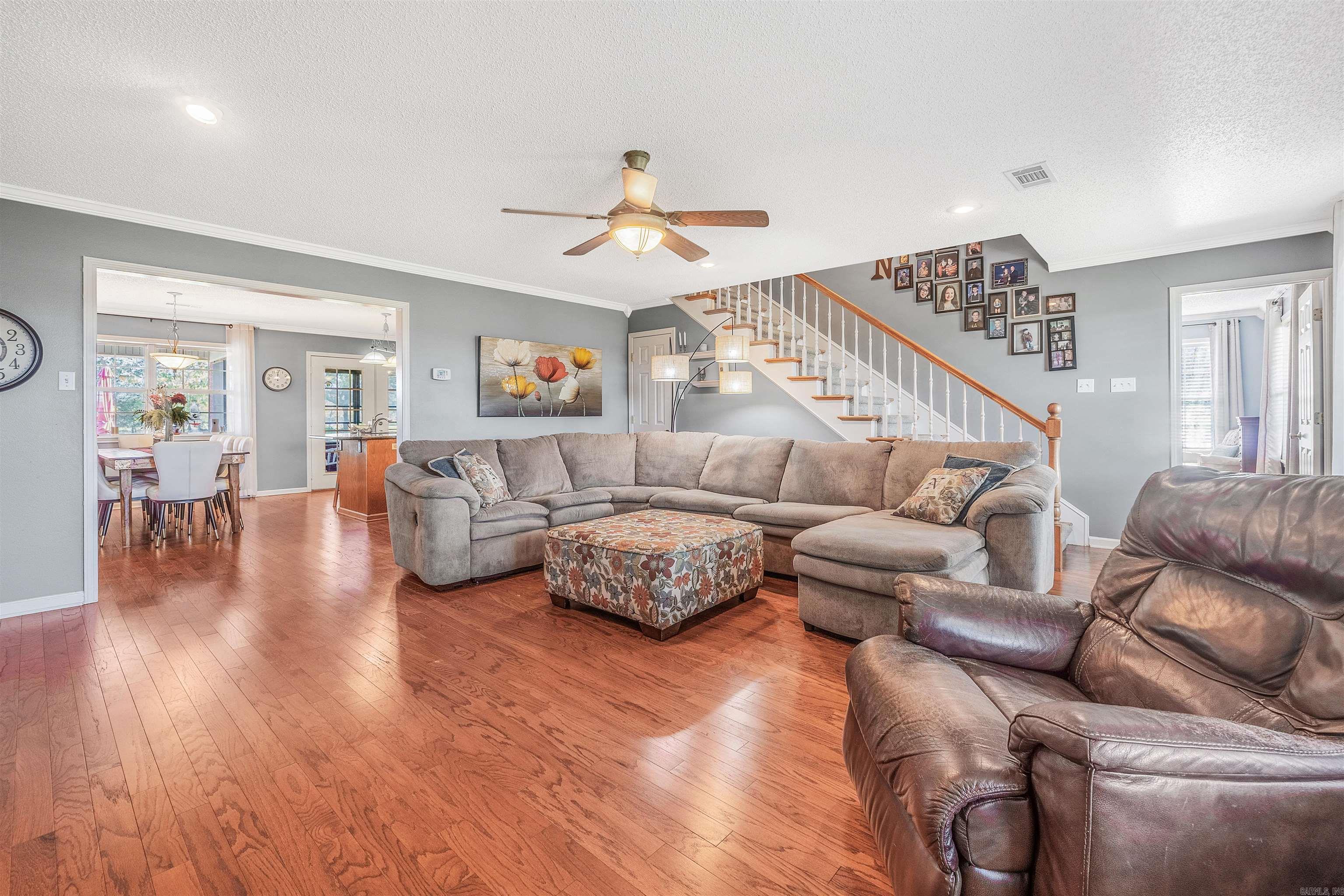 WHITE TAIL ACRES - Residential