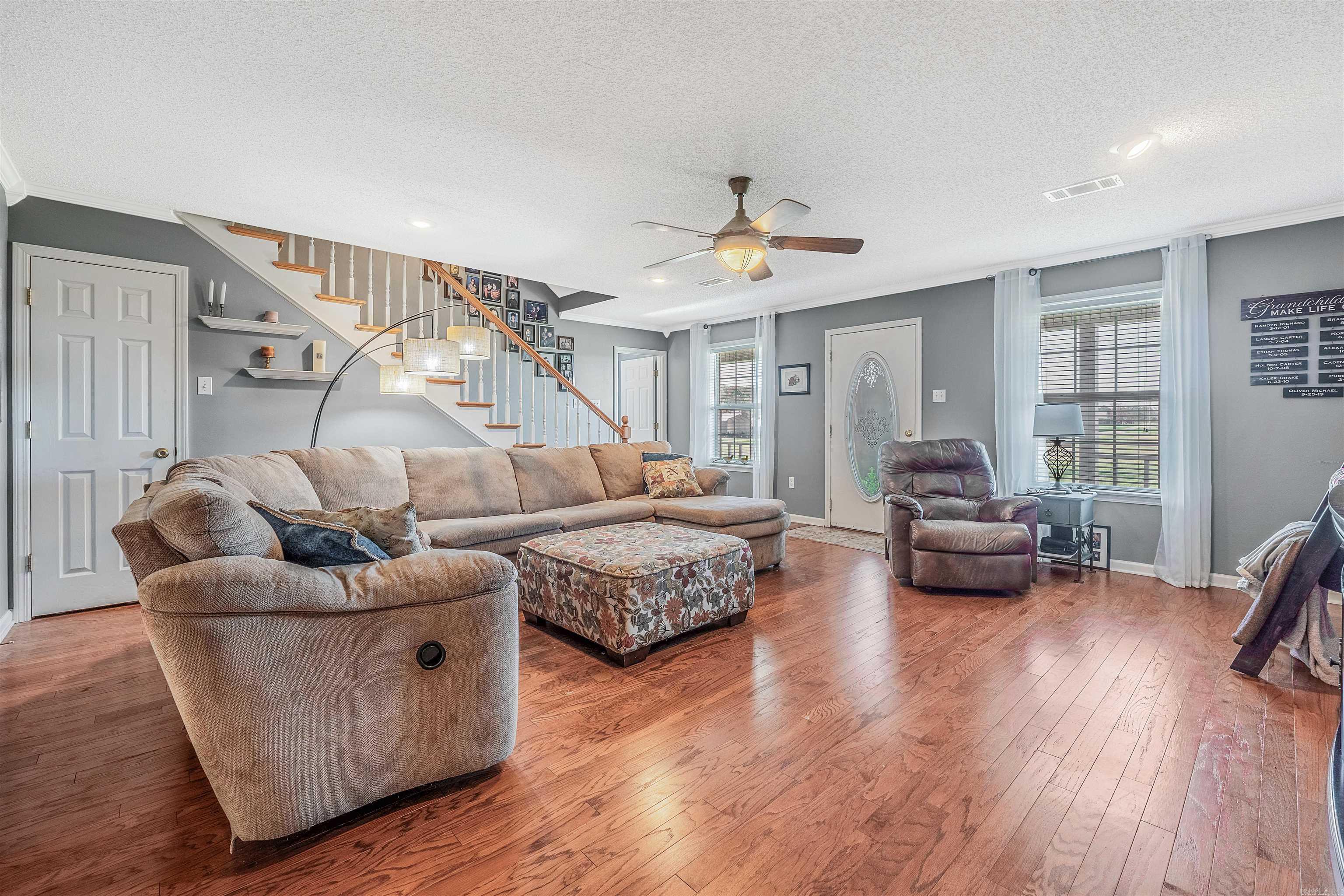 WHITE TAIL ACRES - Residential