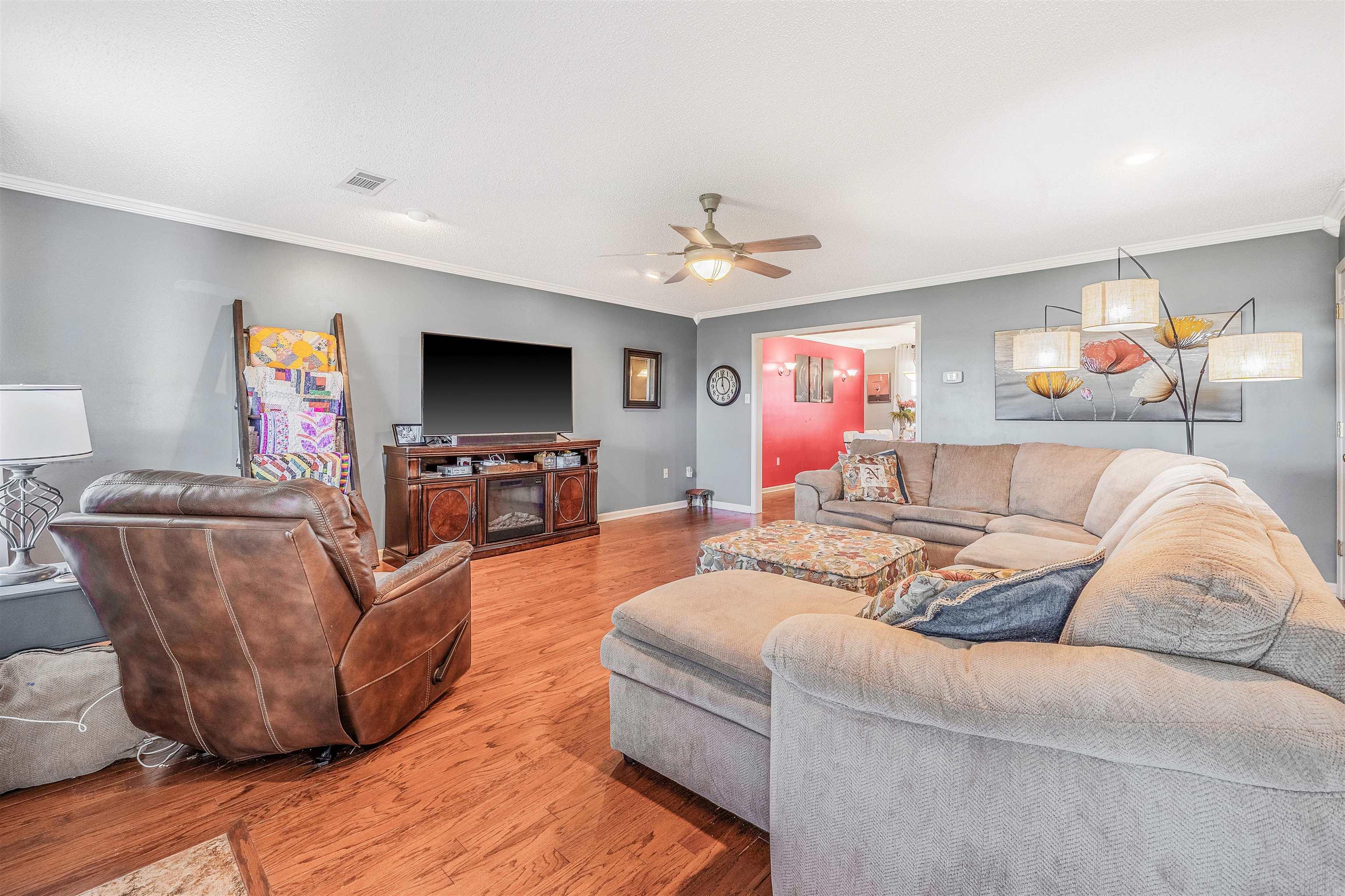 WHITE TAIL ACRES - Residential