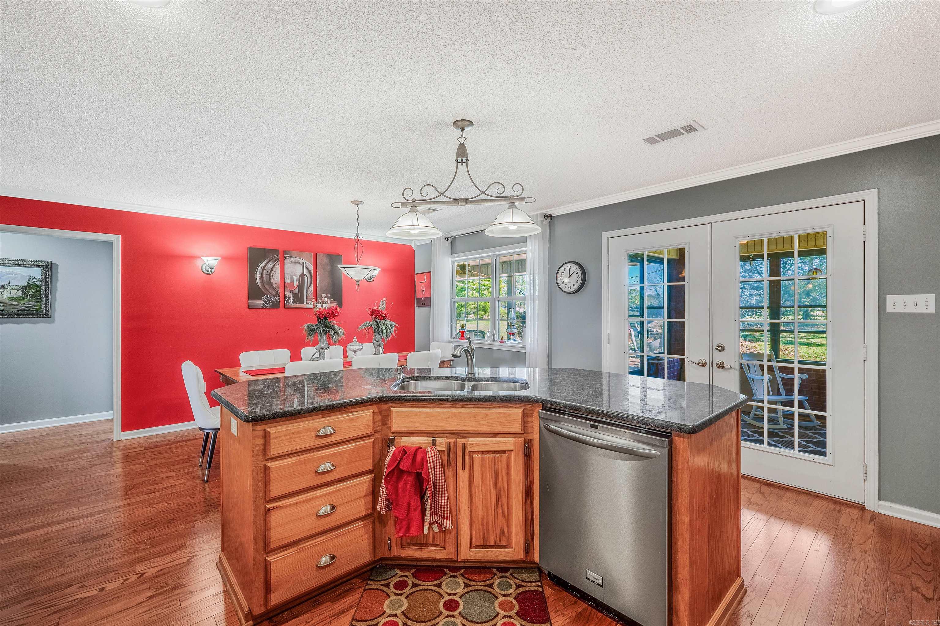 WHITE TAIL ACRES - Residential