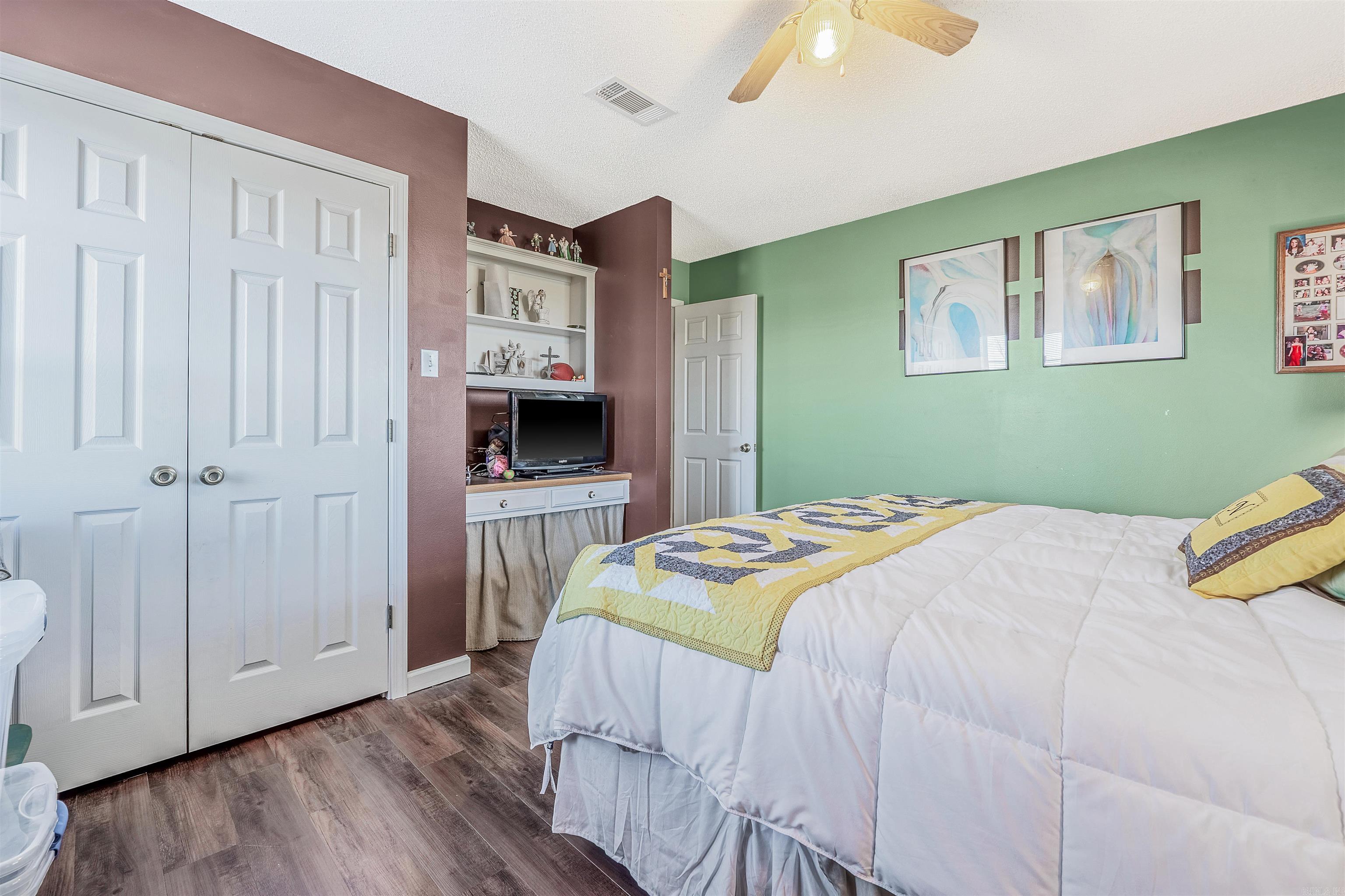 WHITE TAIL ACRES - Residential