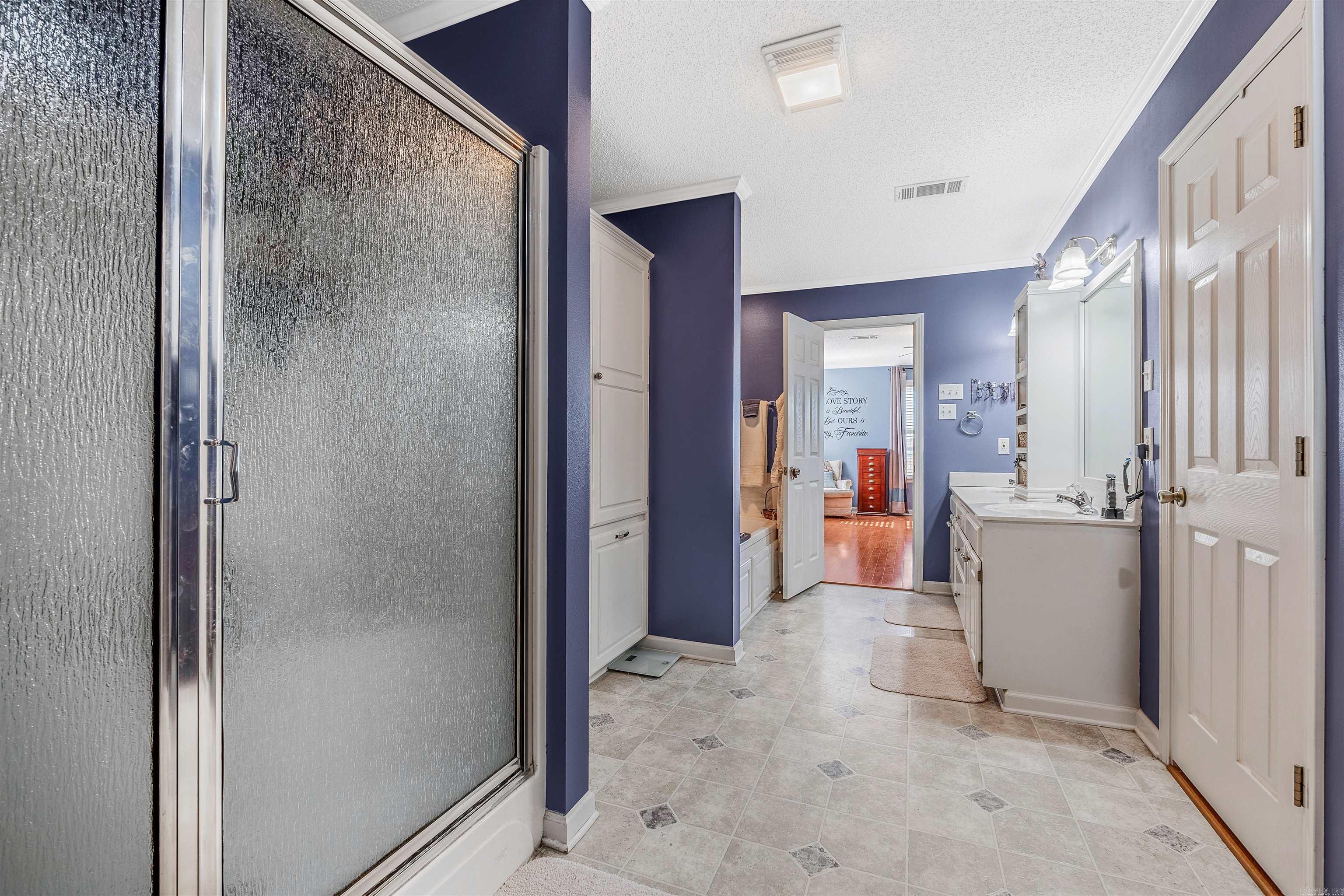 WHITE TAIL ACRES - Residential