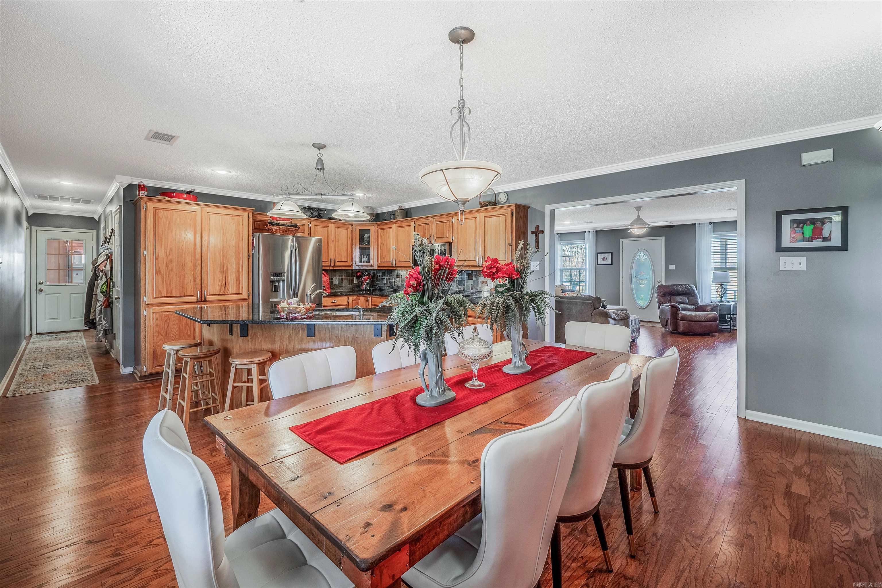 WHITE TAIL ACRES - Residential