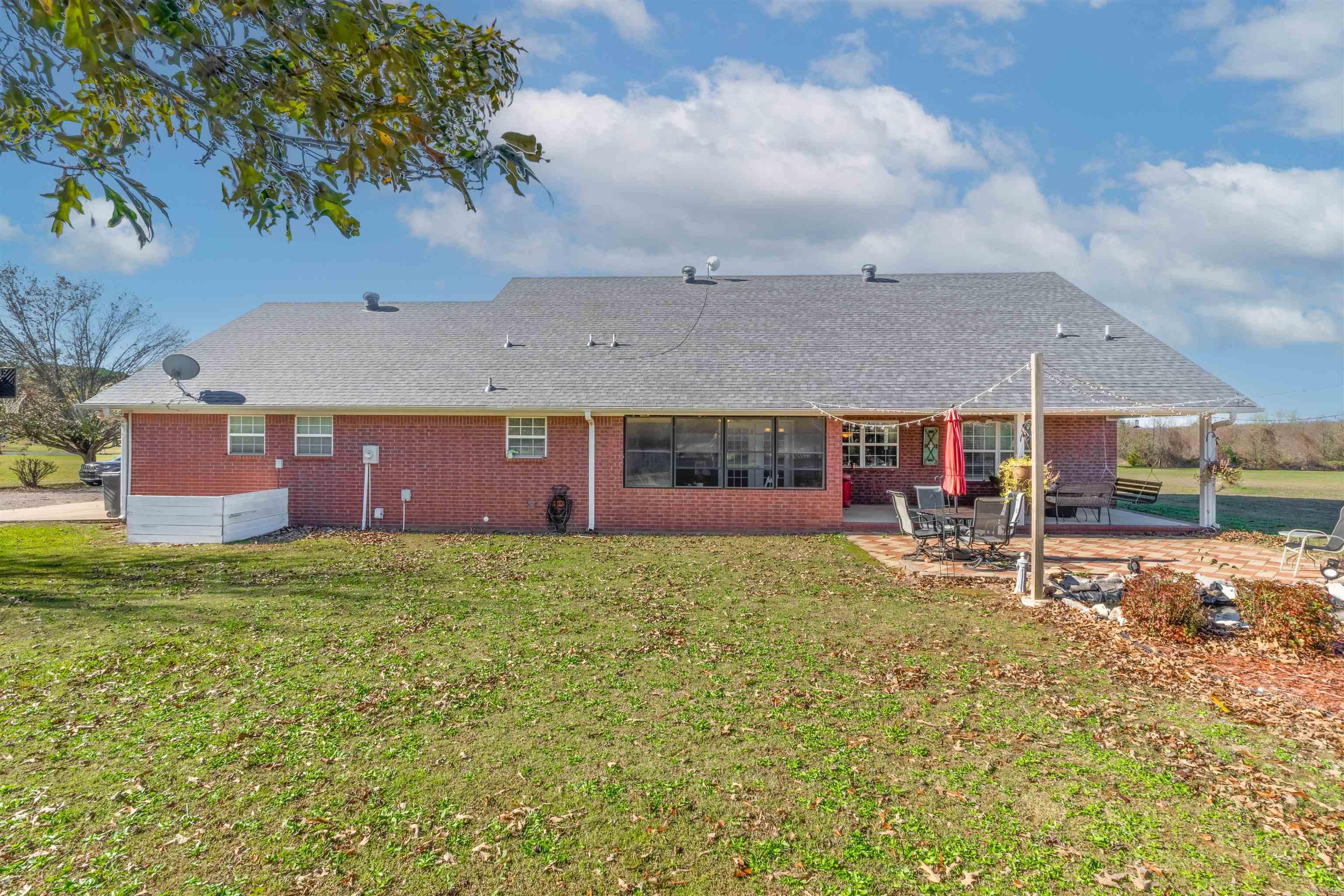 WHITE TAIL ACRES - Residential