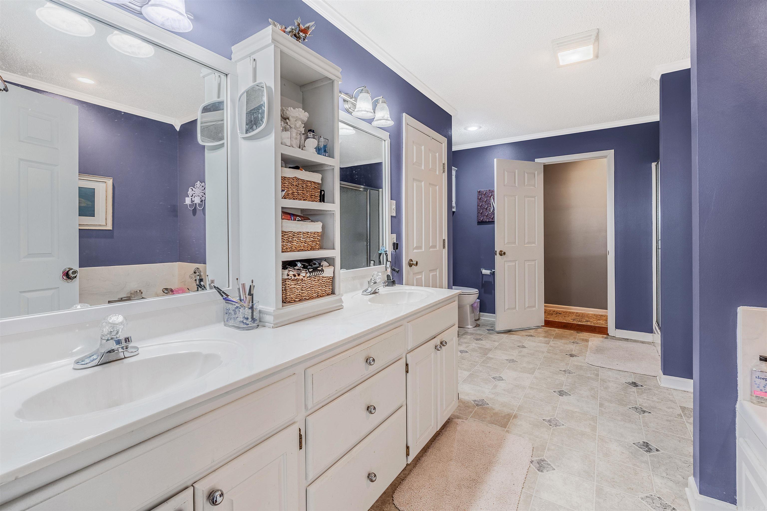 WHITE TAIL ACRES - Residential