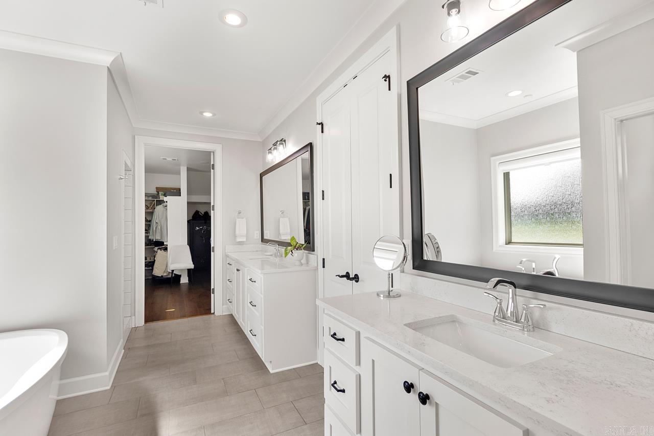 HILLCREST ESTATES - Residential