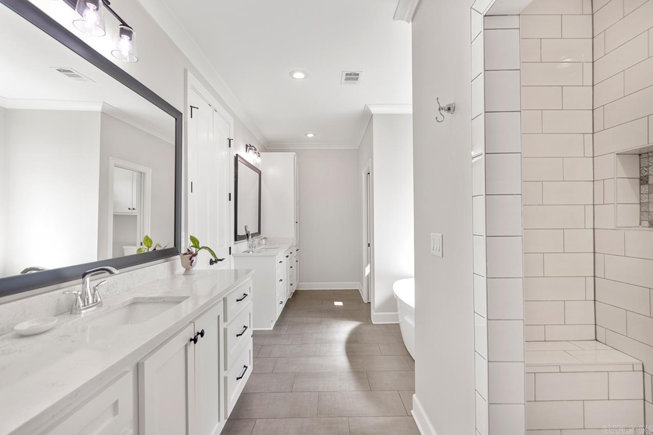 HILLCREST ESTATES - Residential