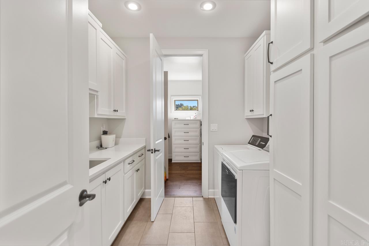 HILLCREST ESTATES - Residential