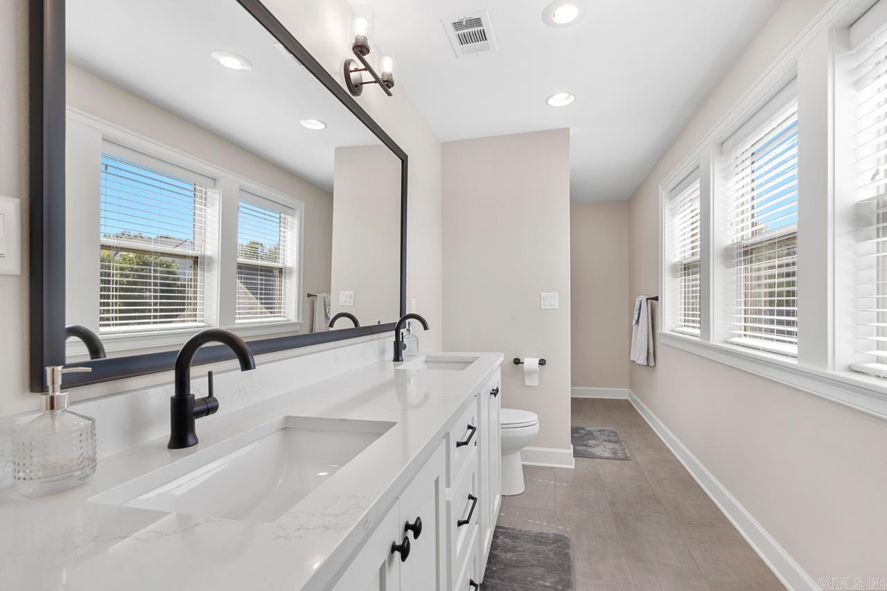 HILLCREST ESTATES - Residential