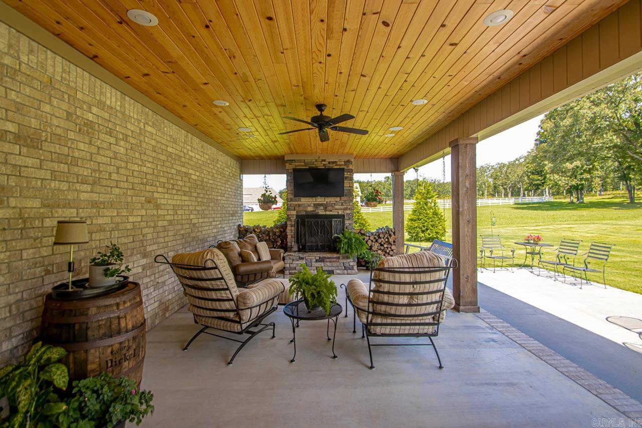 HILLCREST ESTATES - Residential