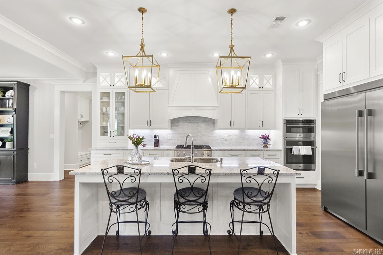 HILLCREST ESTATES - Residential
