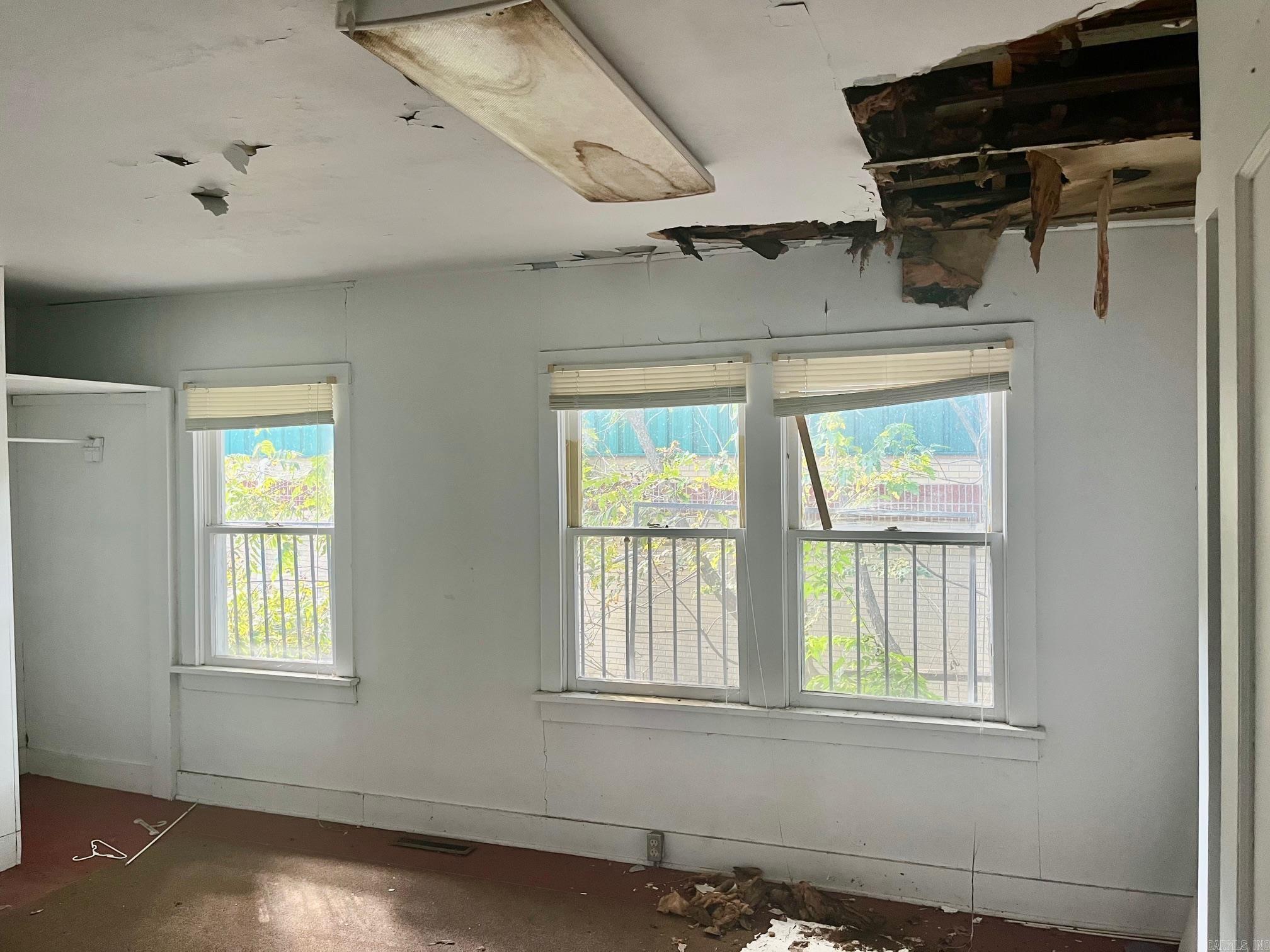 Oak Lawn - Residential