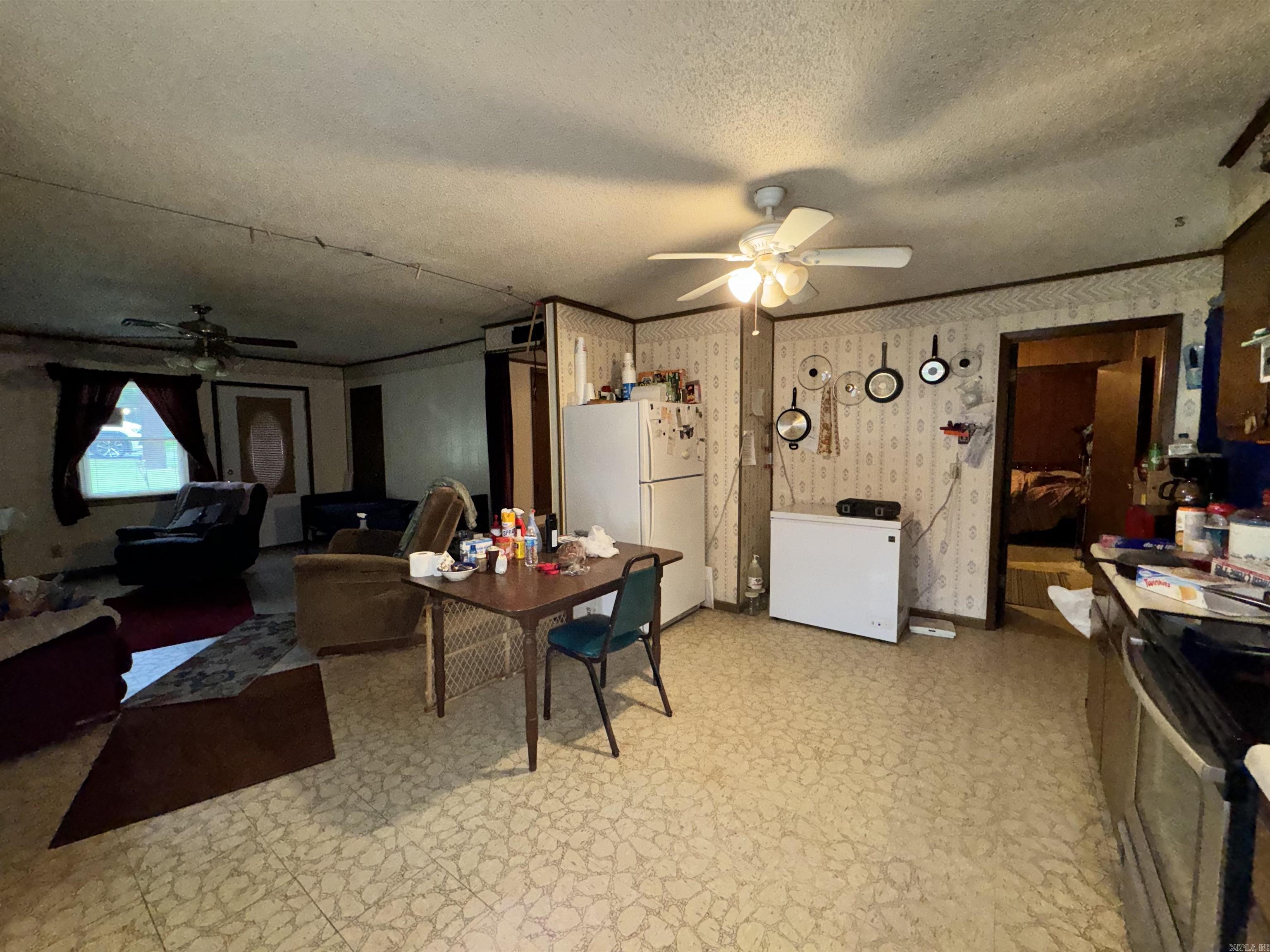 PLEASANT HOMES ADDN - Residential