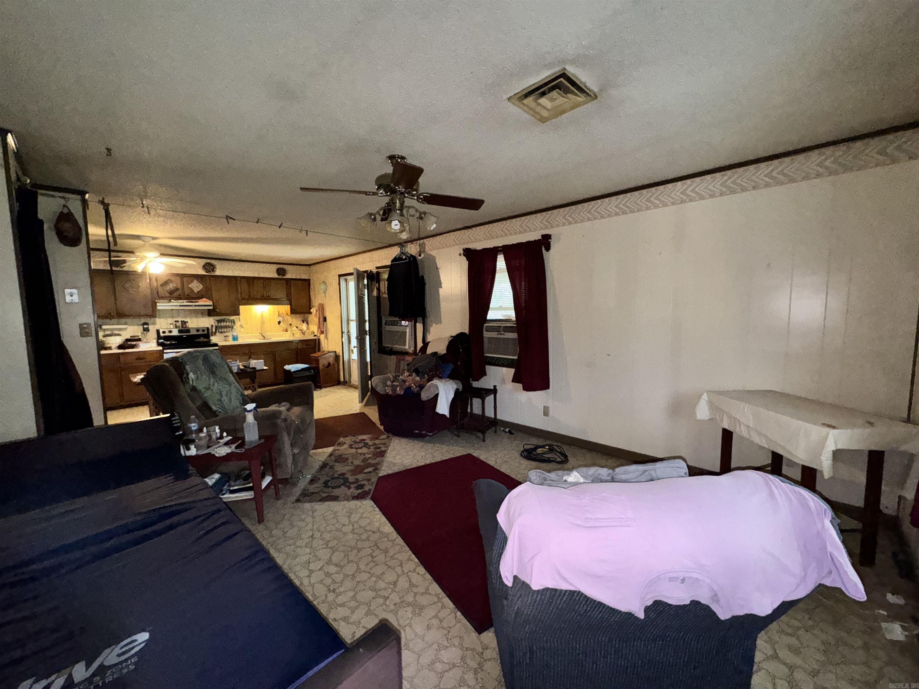 PLEASANT HOMES ADDN - Residential