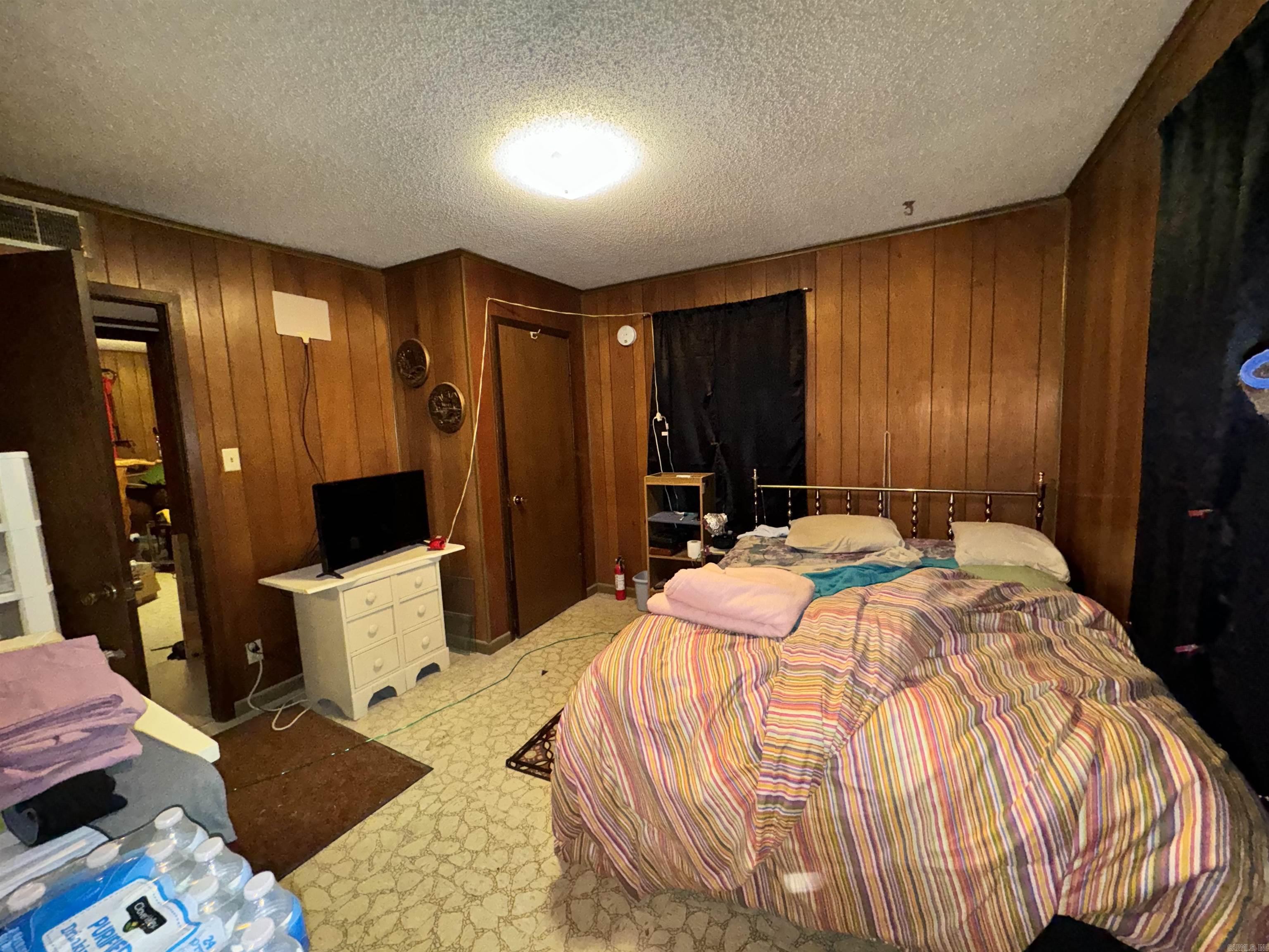 PLEASANT HOMES ADDN - Residential