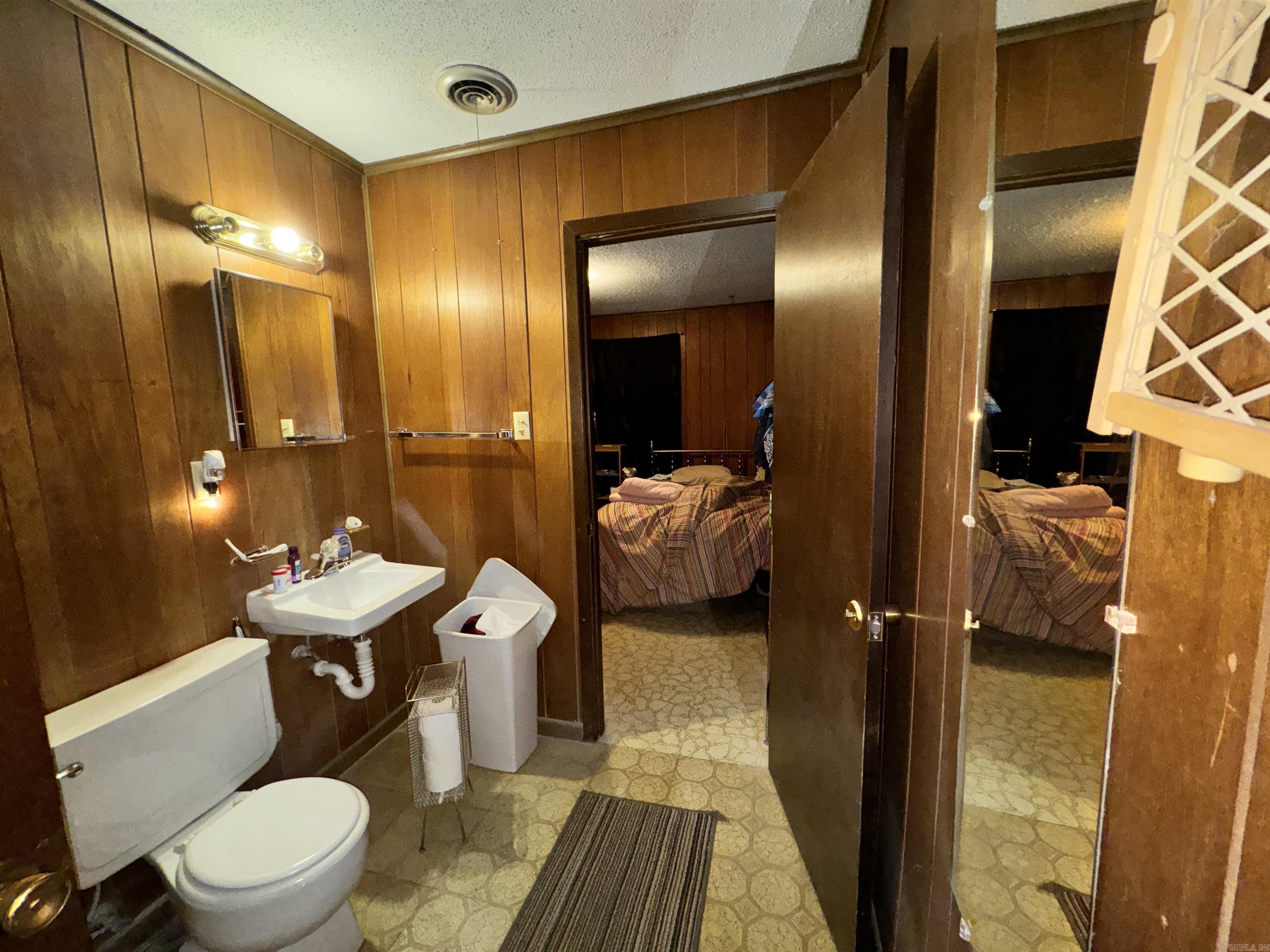 PLEASANT HOMES ADDN - Residential