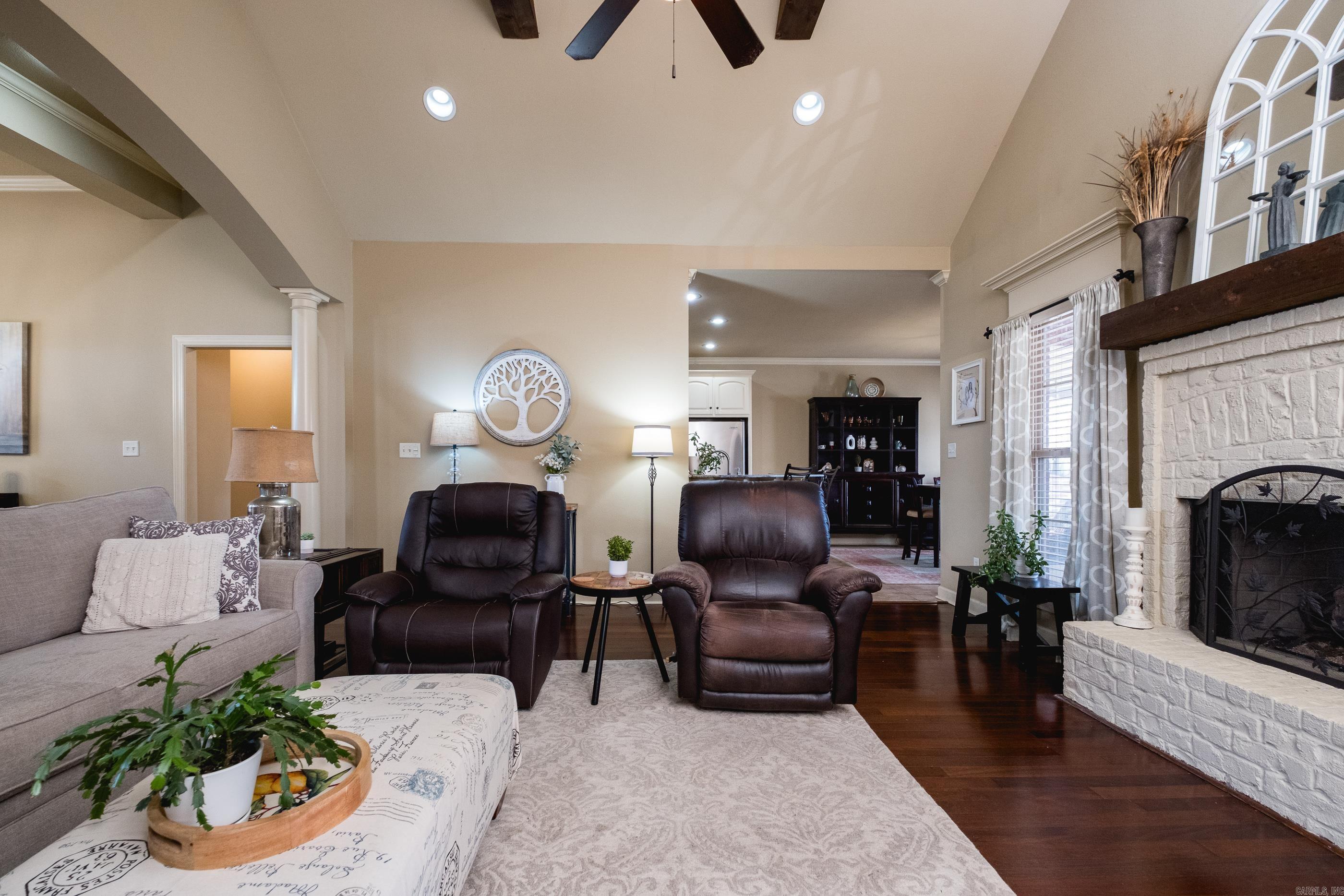 CHENAL VALLEY EPERNAY PLACE - Residential