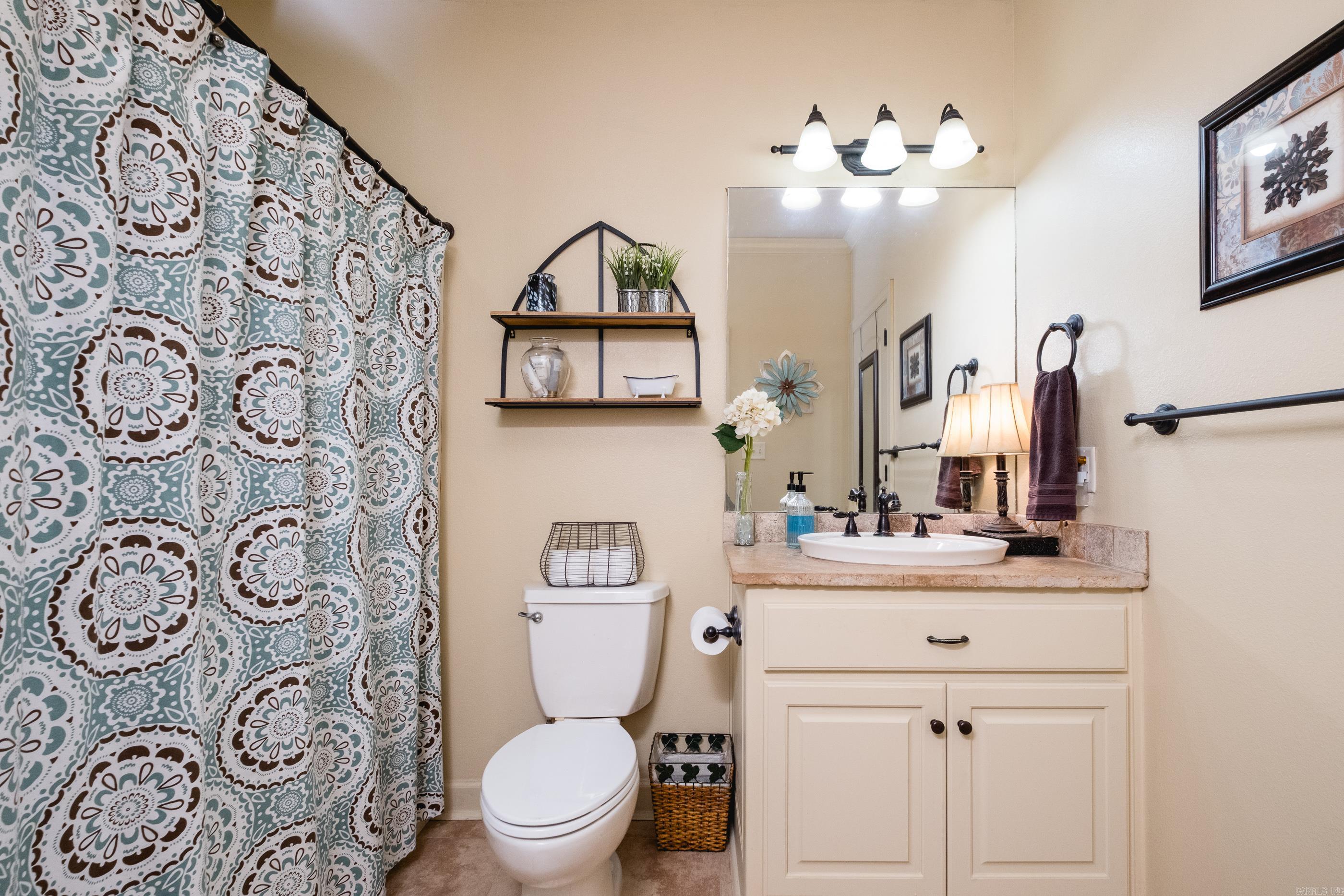 CHENAL VALLEY EPERNAY PLACE - Residential