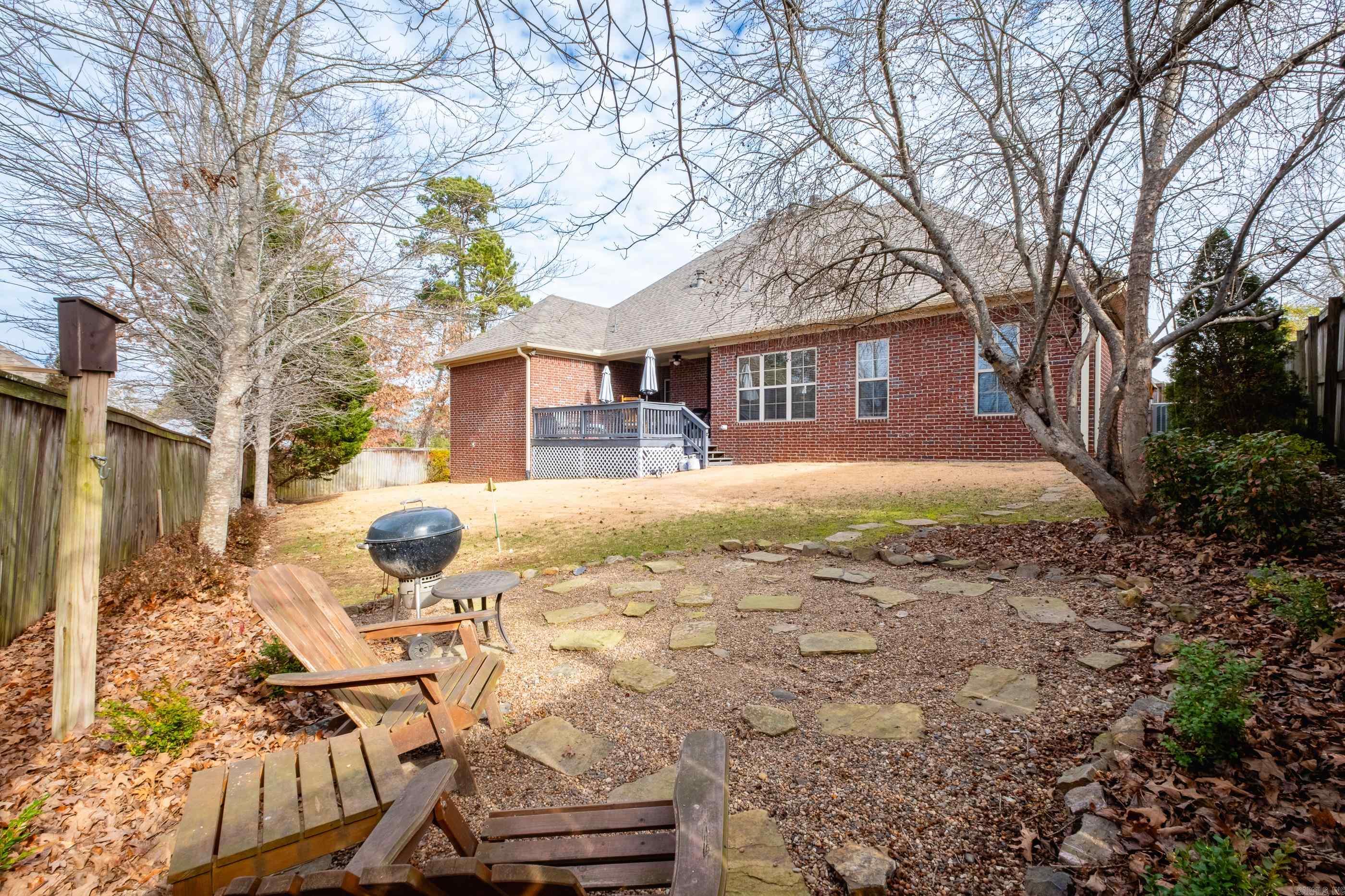 CHENAL VALLEY EPERNAY PLACE - Residential