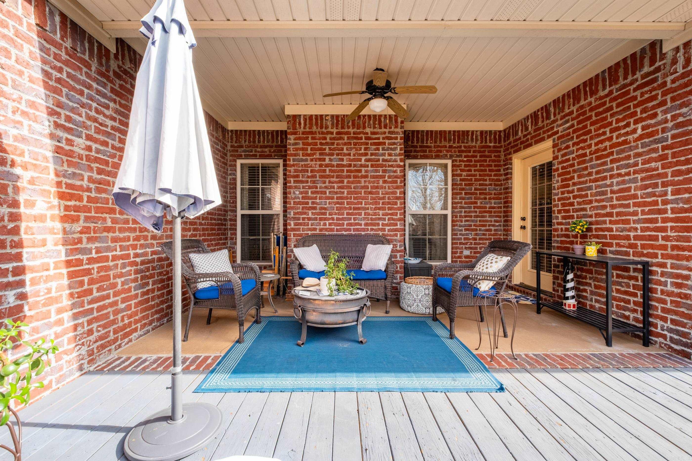 CHENAL VALLEY EPERNAY PLACE - Residential