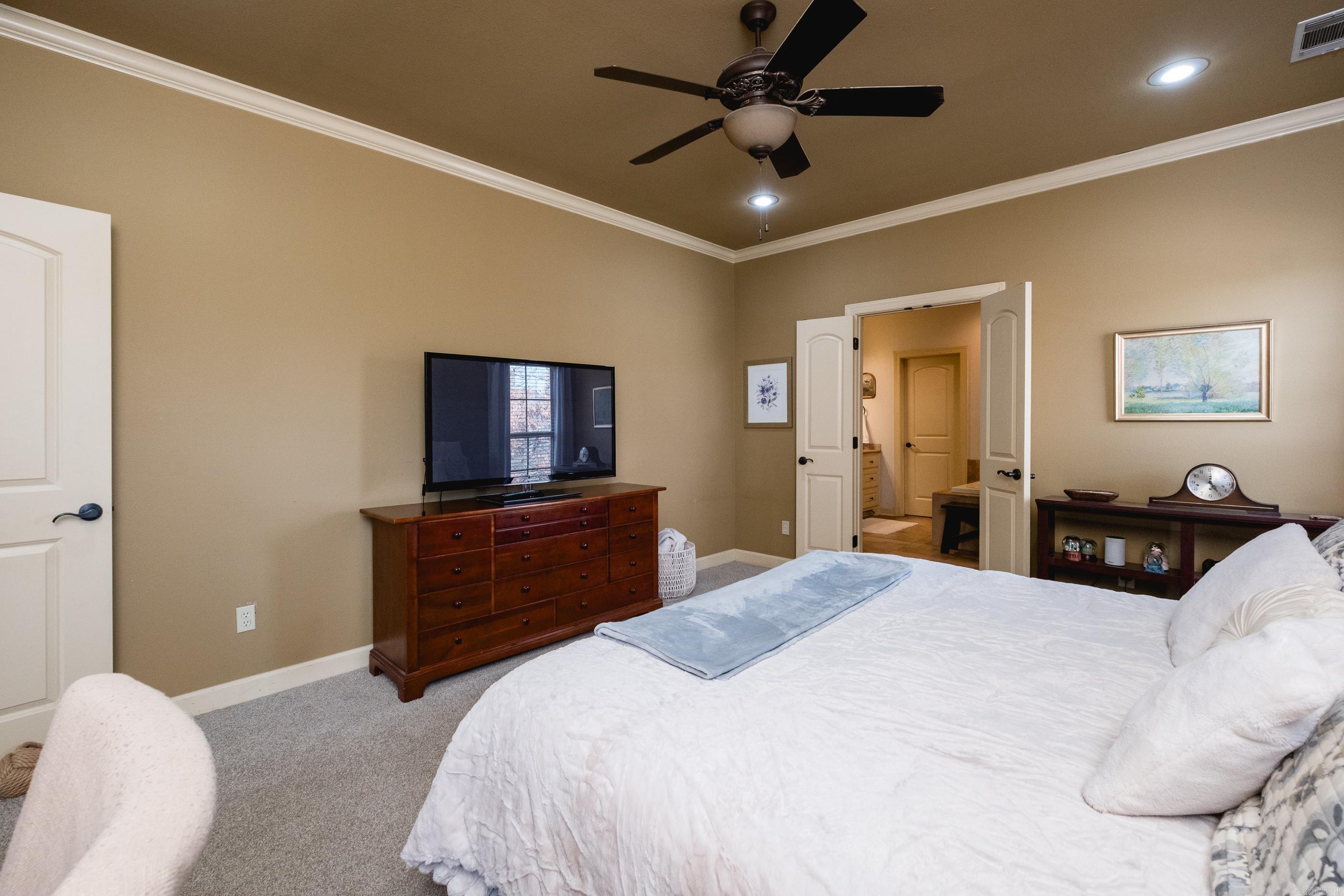 CHENAL VALLEY EPERNAY PLACE - Residential