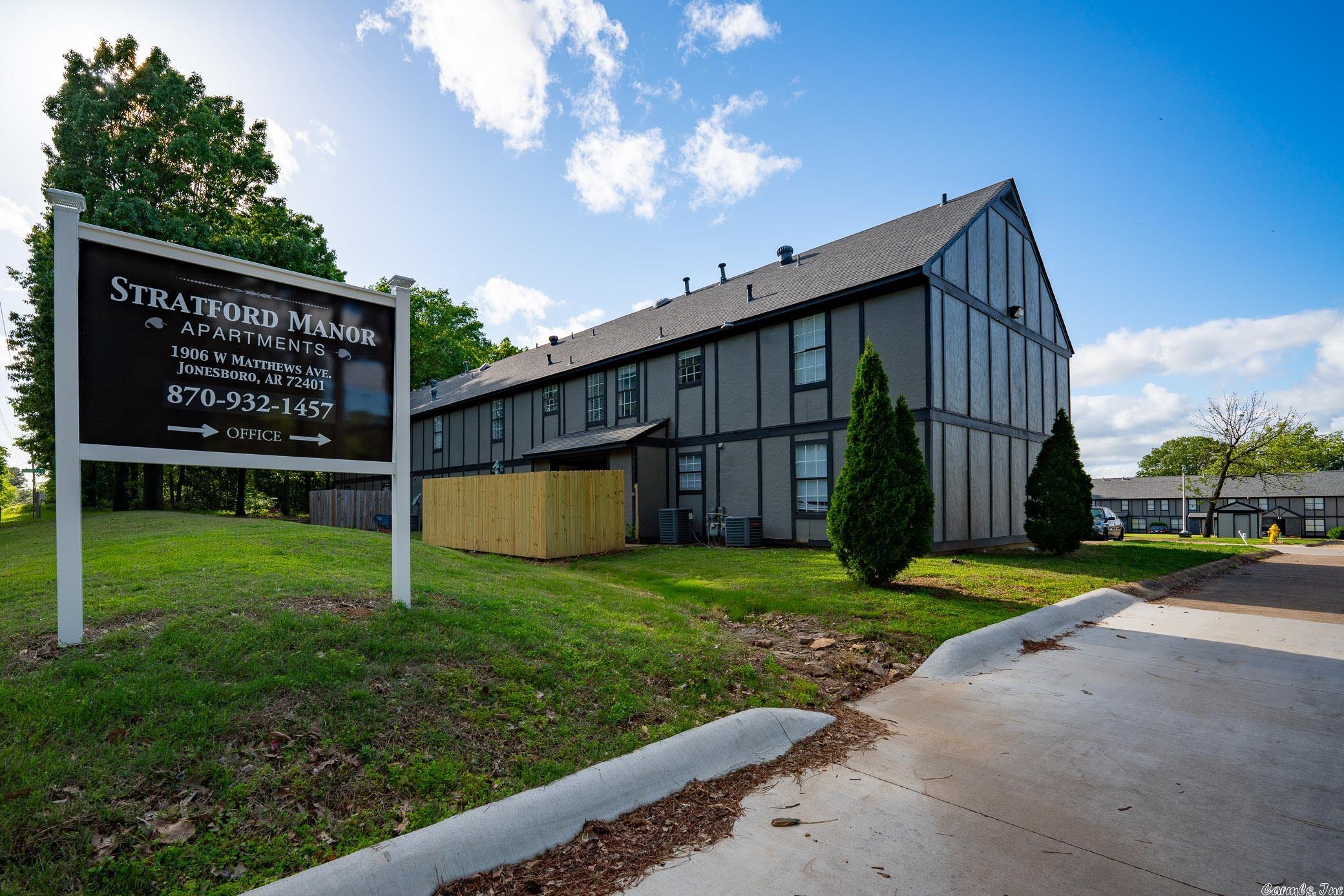 This pristine Class B, 48 Unit complex sits tucked away in a quiet corner of Jonesboro. The property has been under a full renovation since early 2021 and is now boasting over $1,000,000 in new updates. The last three units are currently being renovated and are schedule to finish mid-May. Renters have created a massive demand for apartments in Jonesboro, and this property comes with loads of room to increase unit rent. With the listing price at $4,000,000, this is not the investment you want to miss out on!