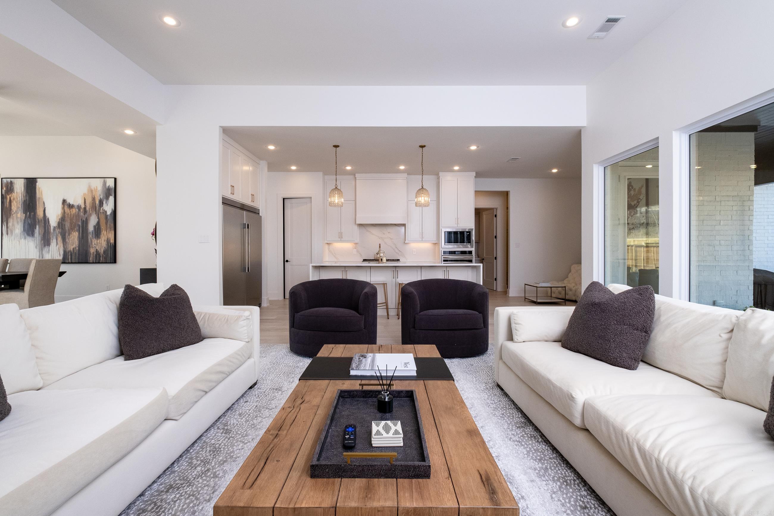 CHENAL VALLEY "FALSTONE COURT" - Residential