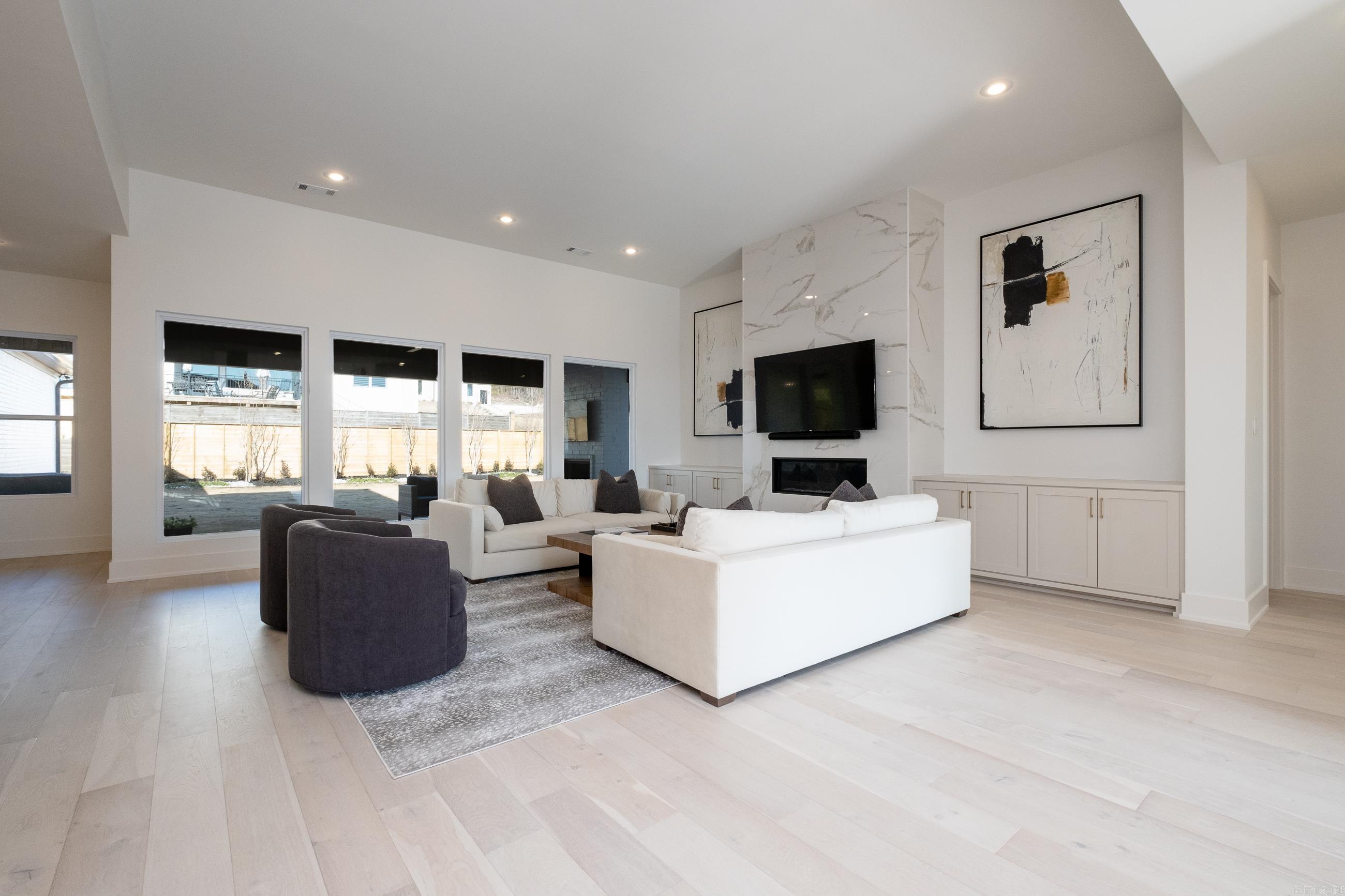 CHENAL VALLEY "FALSTONE COURT" - Residential