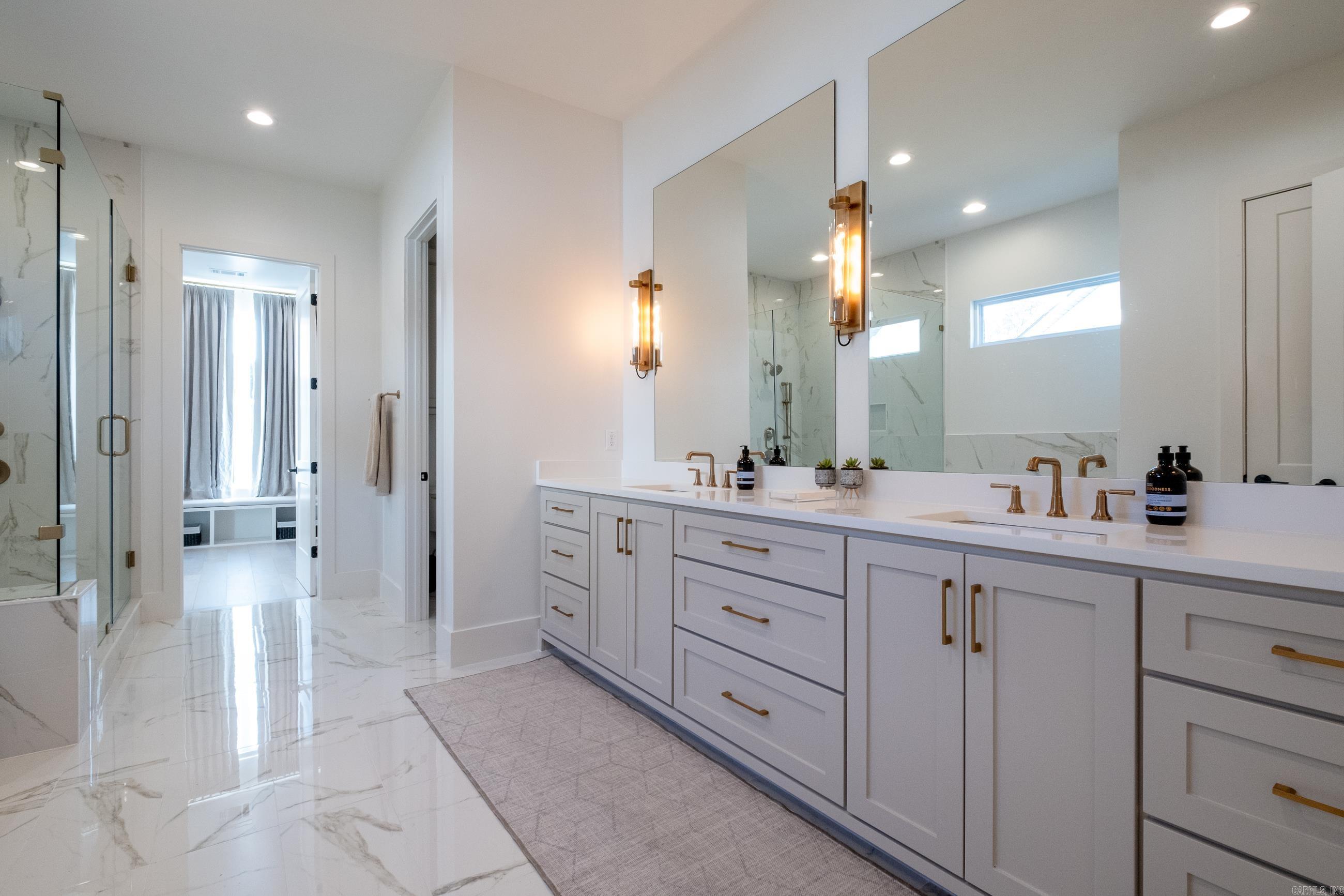 CHENAL VALLEY "FALSTONE COURT" - Residential